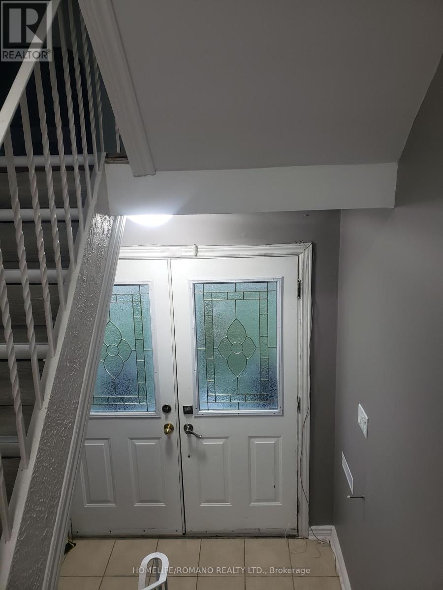 3803 KEENAN CRESCENT, Mississauga, Ontario