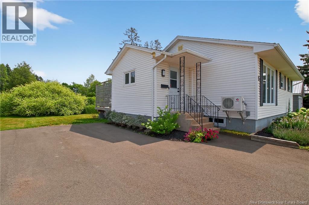 15 Milroth, Moncton, New Brunswick  E1A 4K9 - Photo 4 - NB126999