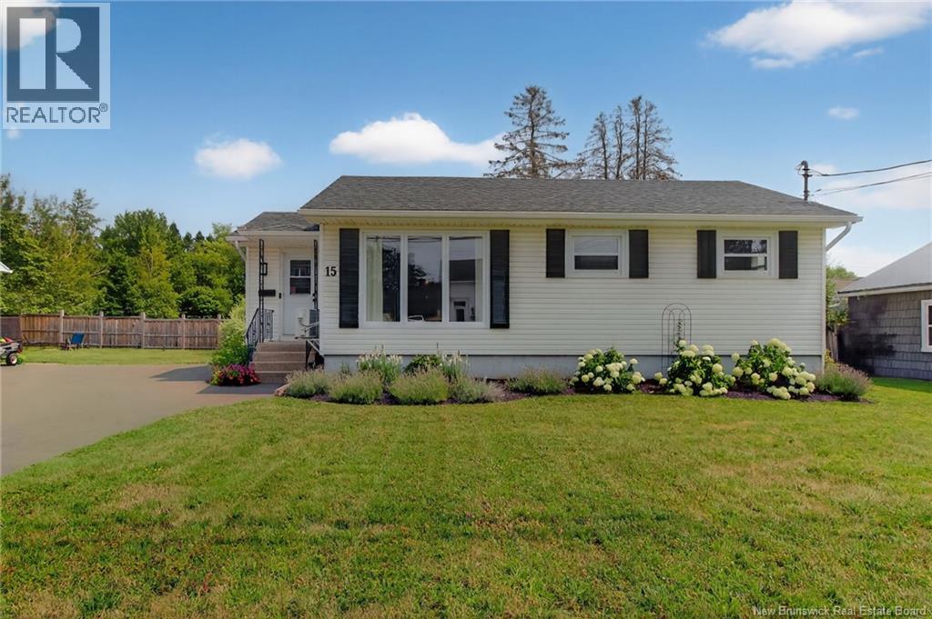 15 Milroth, Moncton, New Brunswick  E1A 4K9 - Photo 2 - NB126999