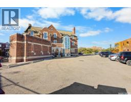 2445 BROAD STREET Arnhem Place