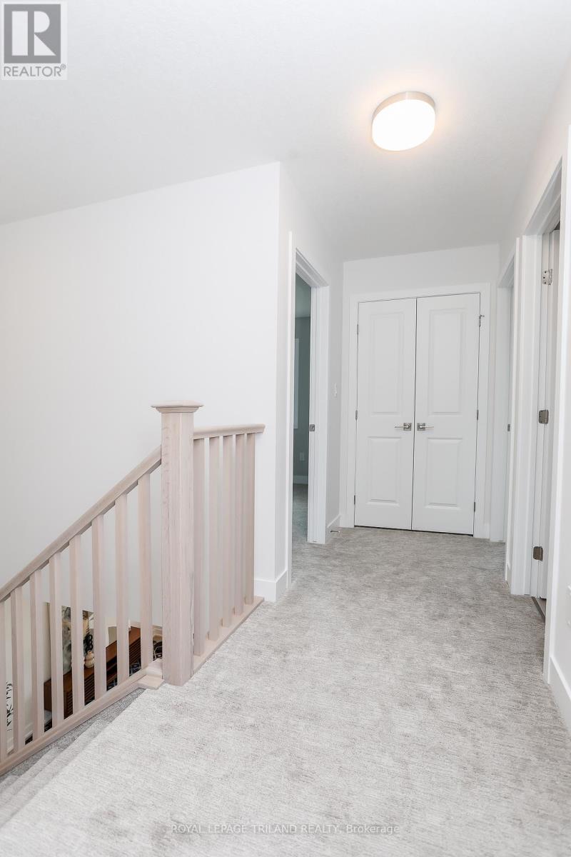 24 Harrow Lane, St. Thomas, Ontario  N5R 0P3 - Photo 17 - X12418915