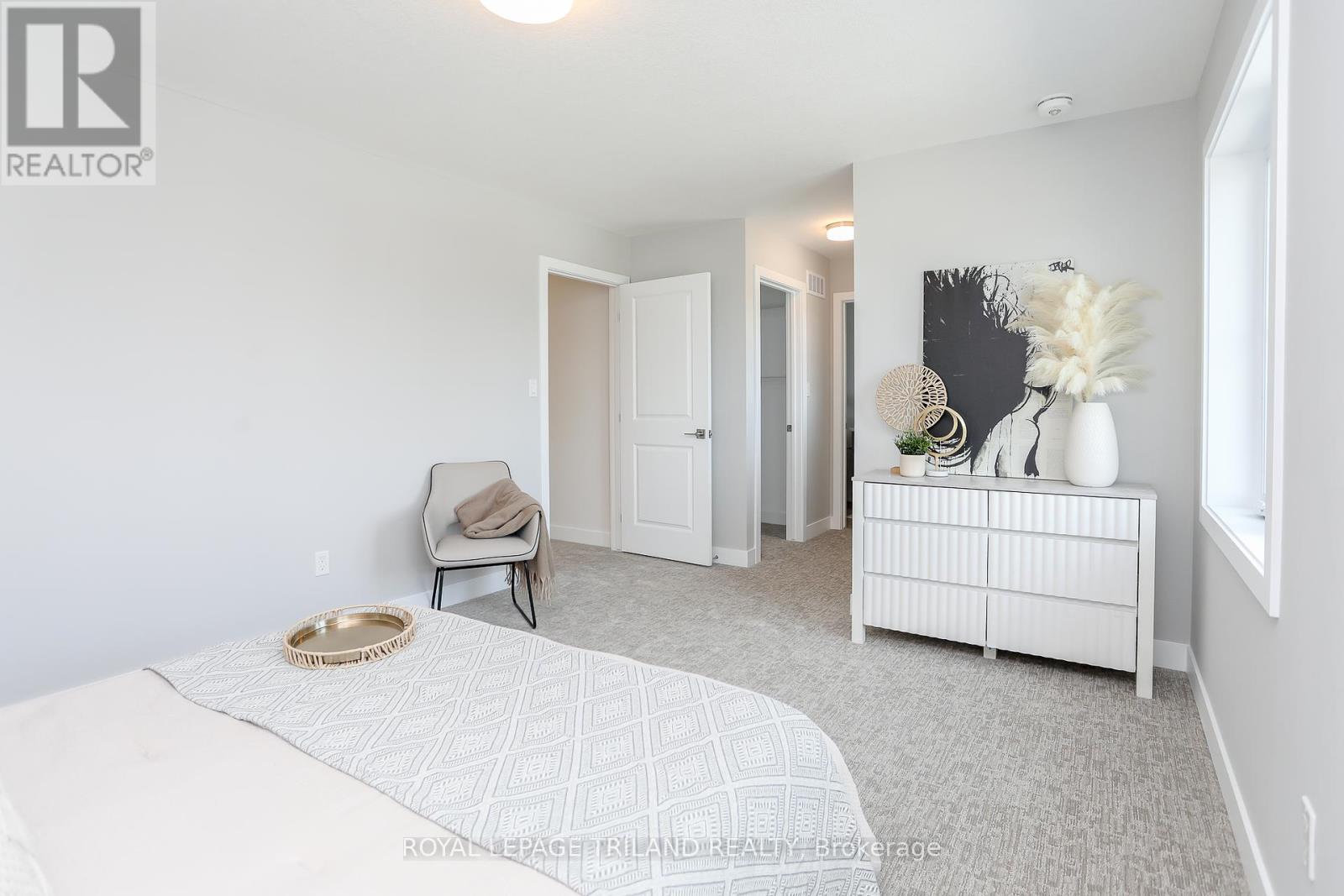 24 Harrow Lane, St. Thomas, Ontario  N5R 0P3 - Photo 21 - X12418915