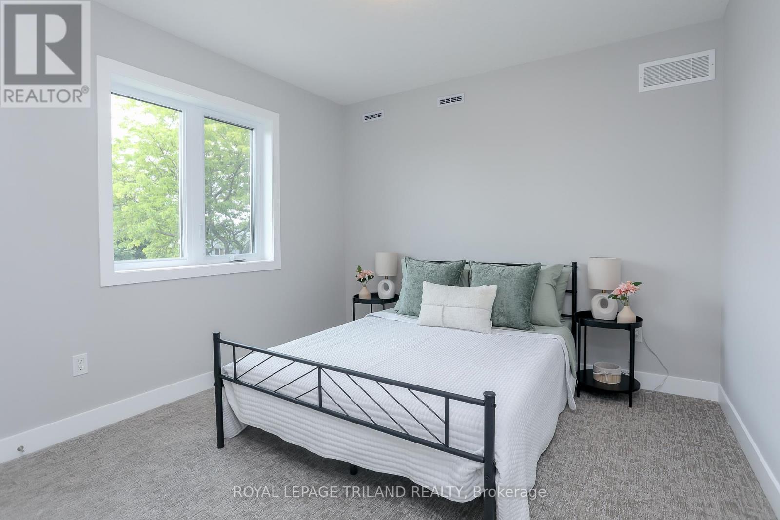 24 Harrow Lane, St. Thomas, Ontario  N5R 0P3 - Photo 25 - X12418915