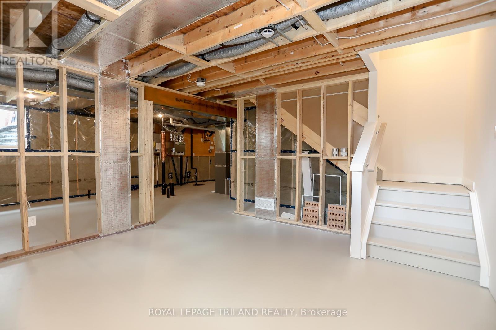 24 Harrow Lane, St. Thomas, Ontario  N5R 0P3 - Photo 41 - X12418915