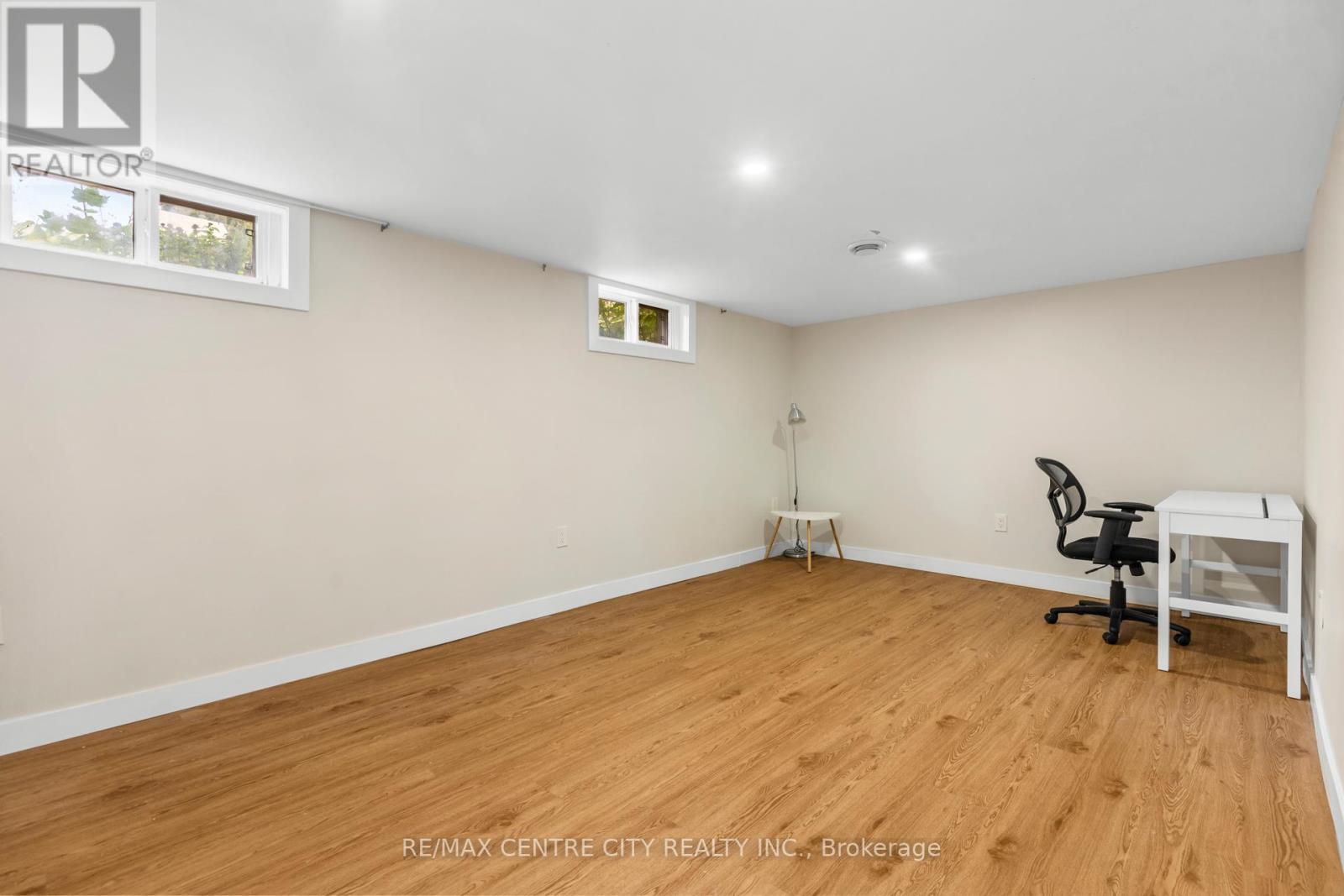 30 Tilipe Road, London East, Ontario  N5V 2X4 - Photo 20 - X12418937
