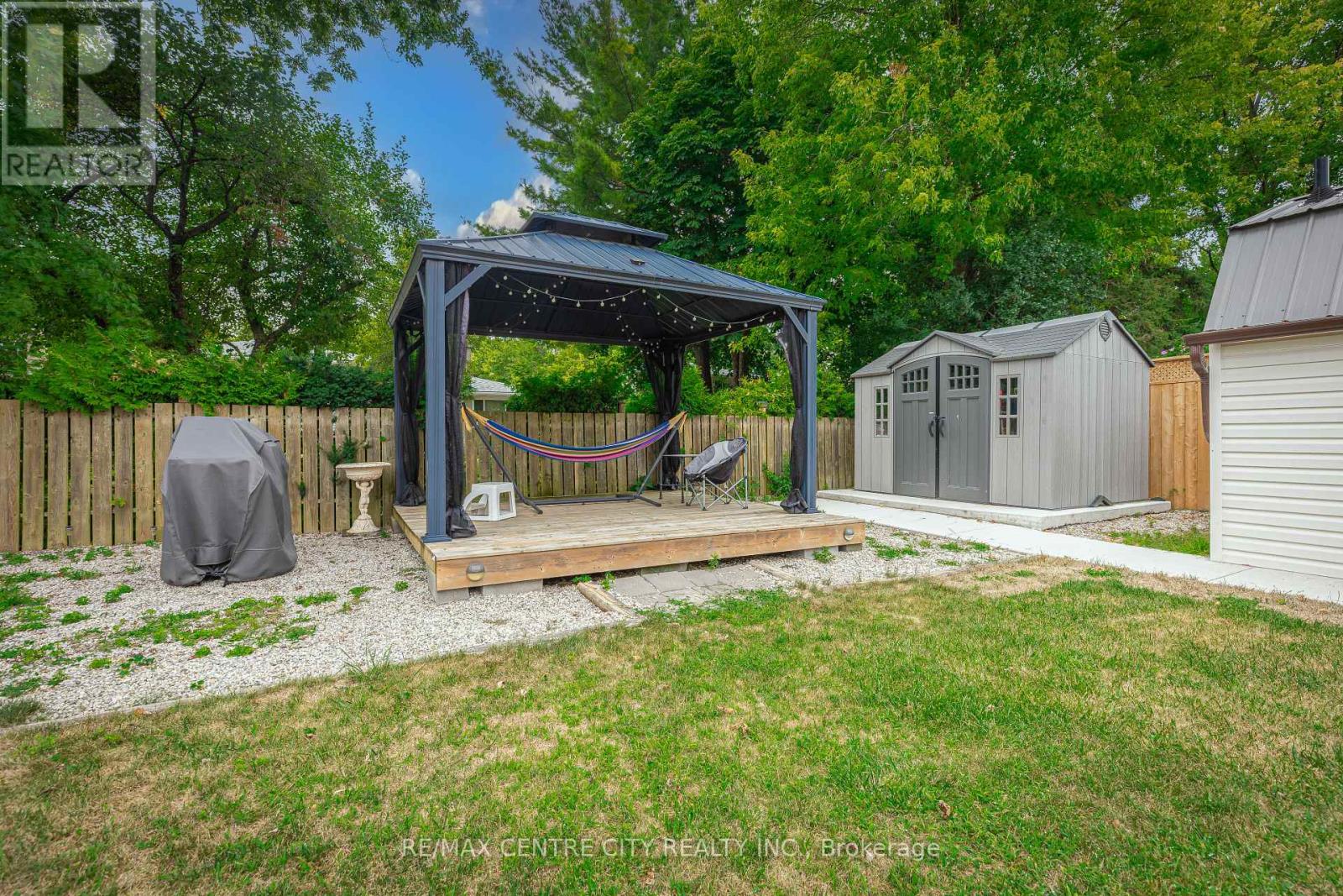 30 Tilipe Road, London East, Ontario  N5V 2X4 - Photo 28 - X12418937