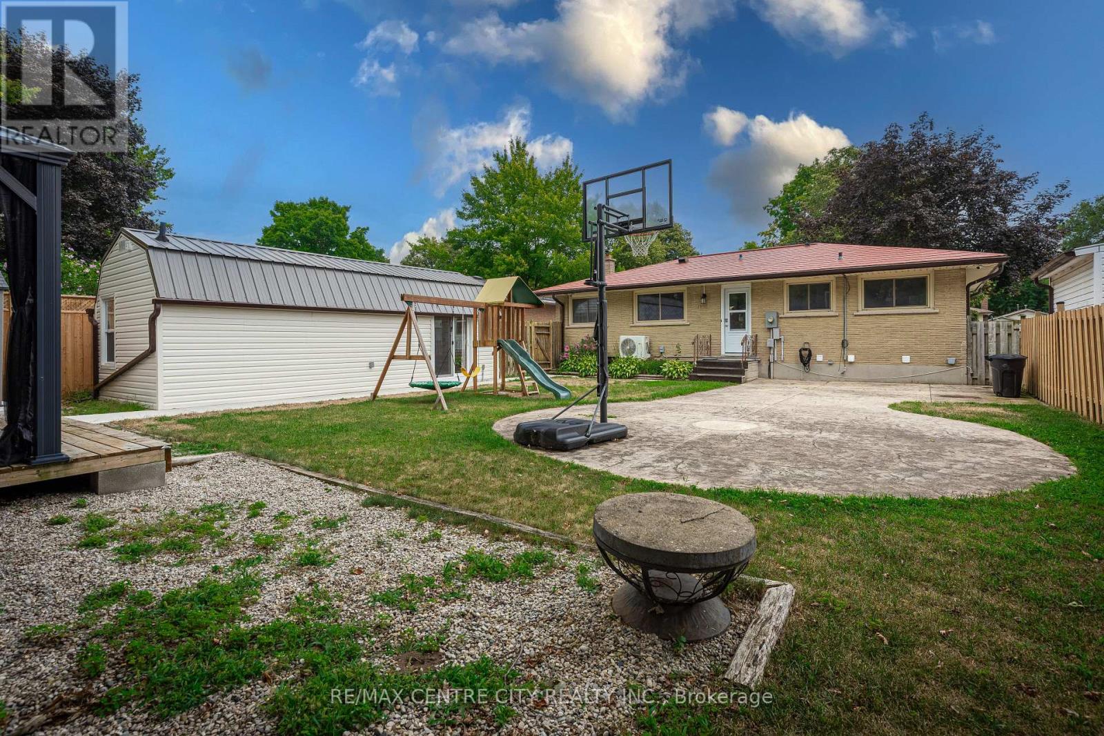 30 Tilipe Road, London East, Ontario  N5V 2X4 - Photo 29 - X12418937