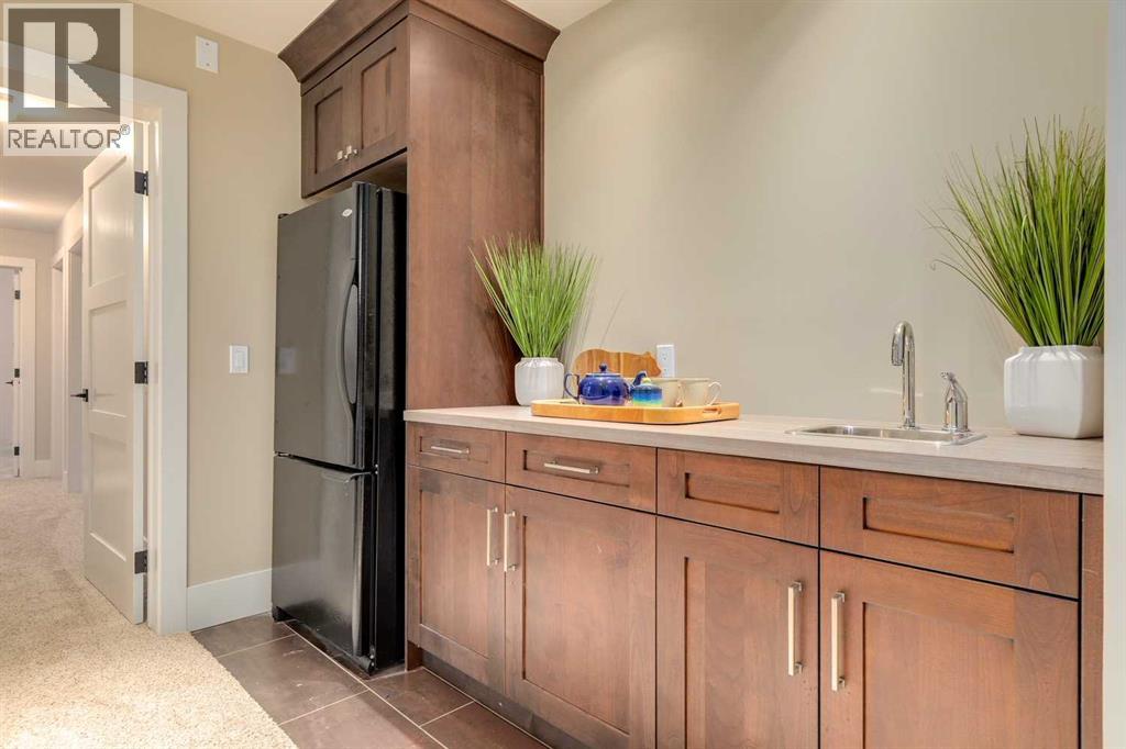 16 Varal Place Nw, Calgary, Alberta  T3A 0A7 - Photo 35 - A2255628