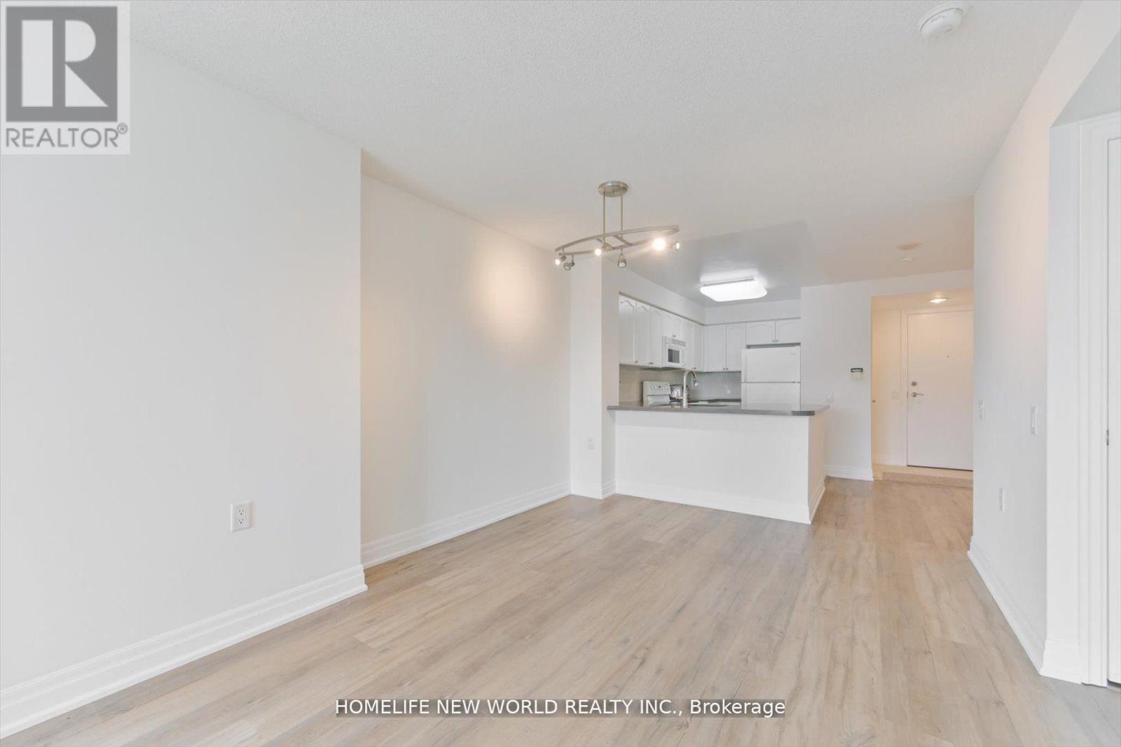 607 - 21 Hillcrest Avenue, Toronto, Ontario  M2N 7K2 - Photo 2 - C12418723
