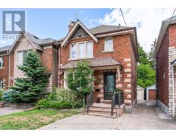 147 RUMSEY ROAD, Toronto, Ontario