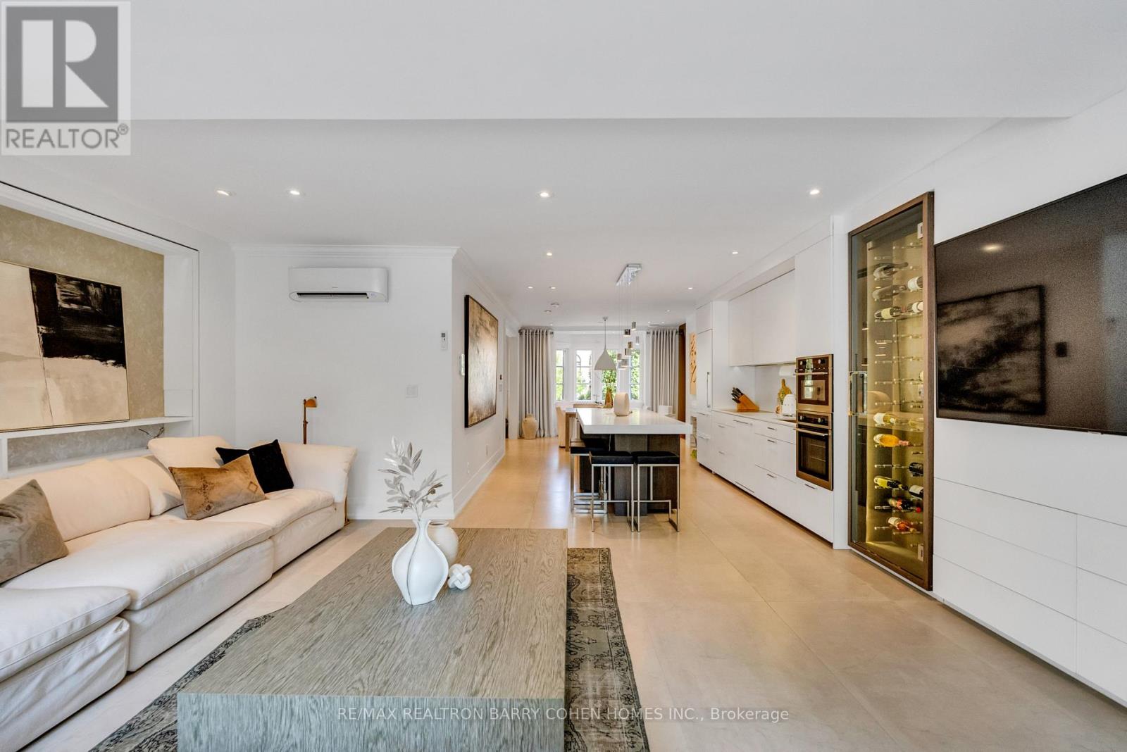 18 Astley Avenue, Toronto (Rosedale-Moore Park), Ontario  M4W 3B4 - Photo 14 - C12418736