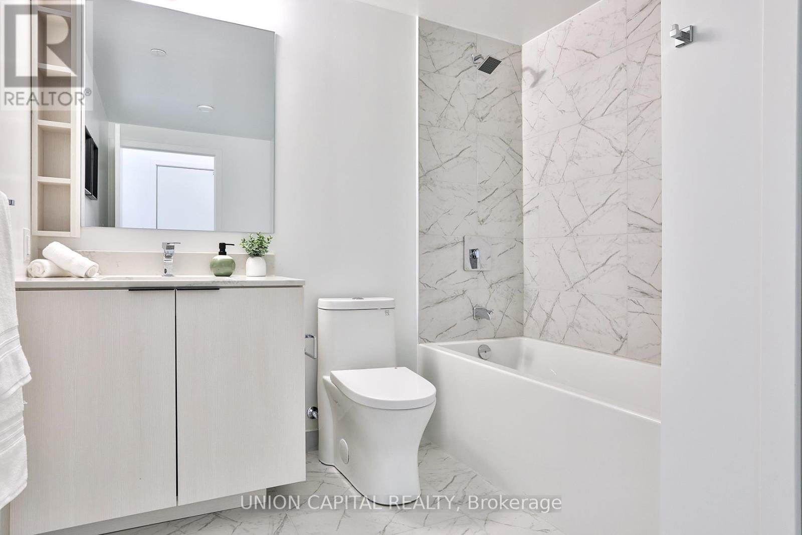 501 - 82 Dalhousie Street, Toronto, Ontario  M5B 0C5 - Photo 15 - C12418764