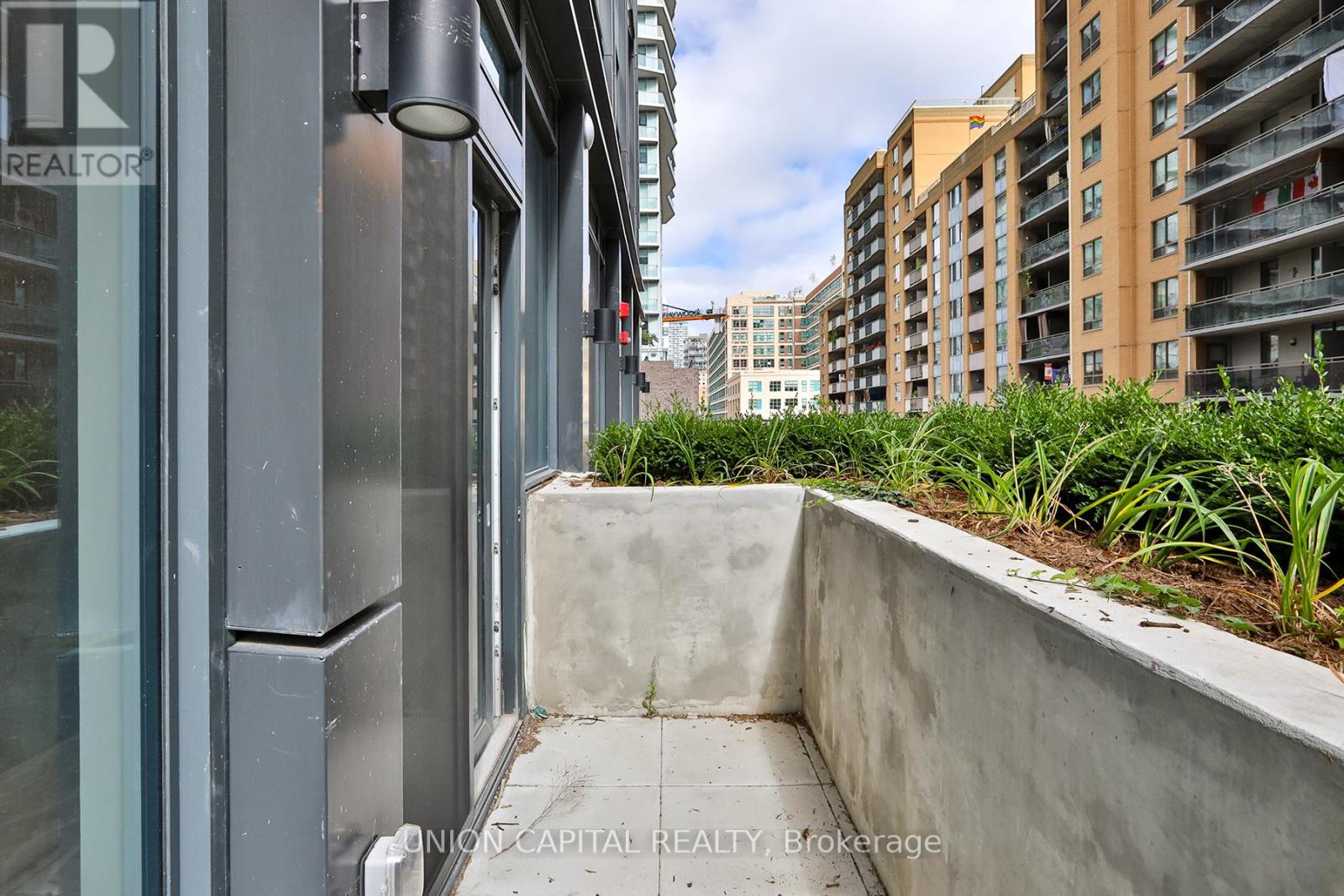 501 - 82 Dalhousie Street, Toronto, Ontario  M5B 0C5 - Photo 18 - C12418764