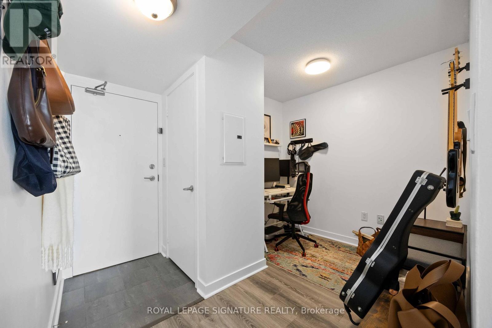 4502 - 11 Brunel Court, Toronto, Ontario  M5V 3Y3 - Photo 2 - C12418774