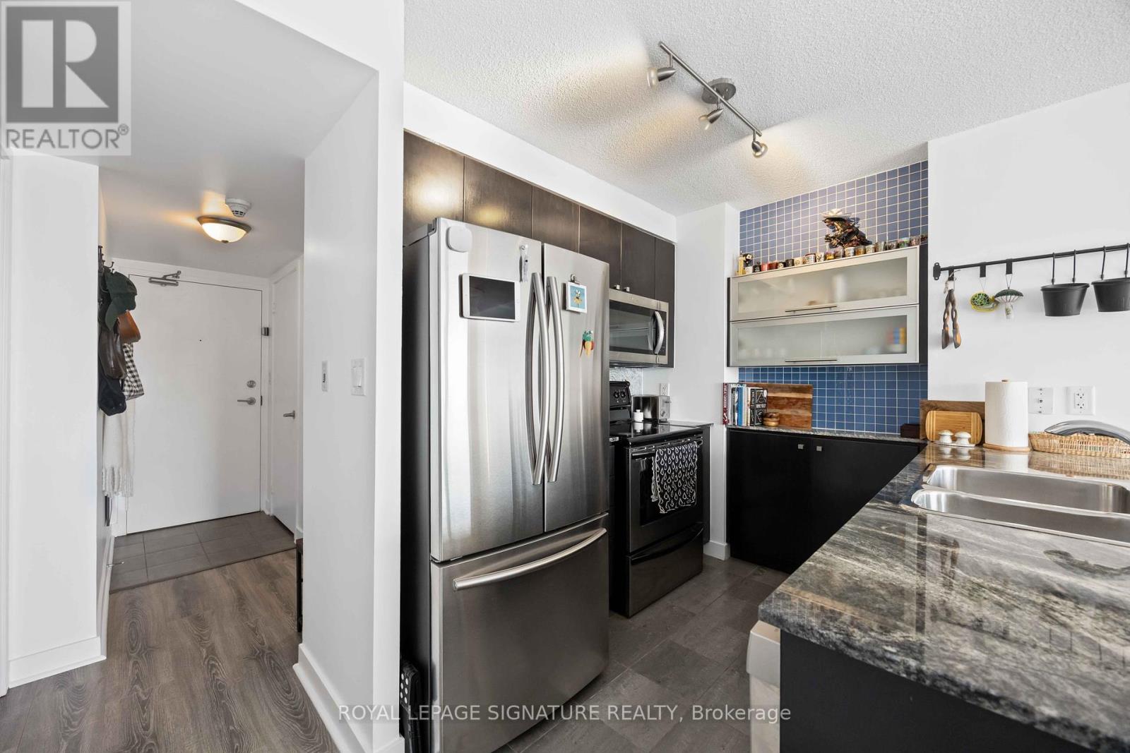 4502 - 11 Brunel Court, Toronto, Ontario  M5V 3Y3 - Photo 3 - C12418774