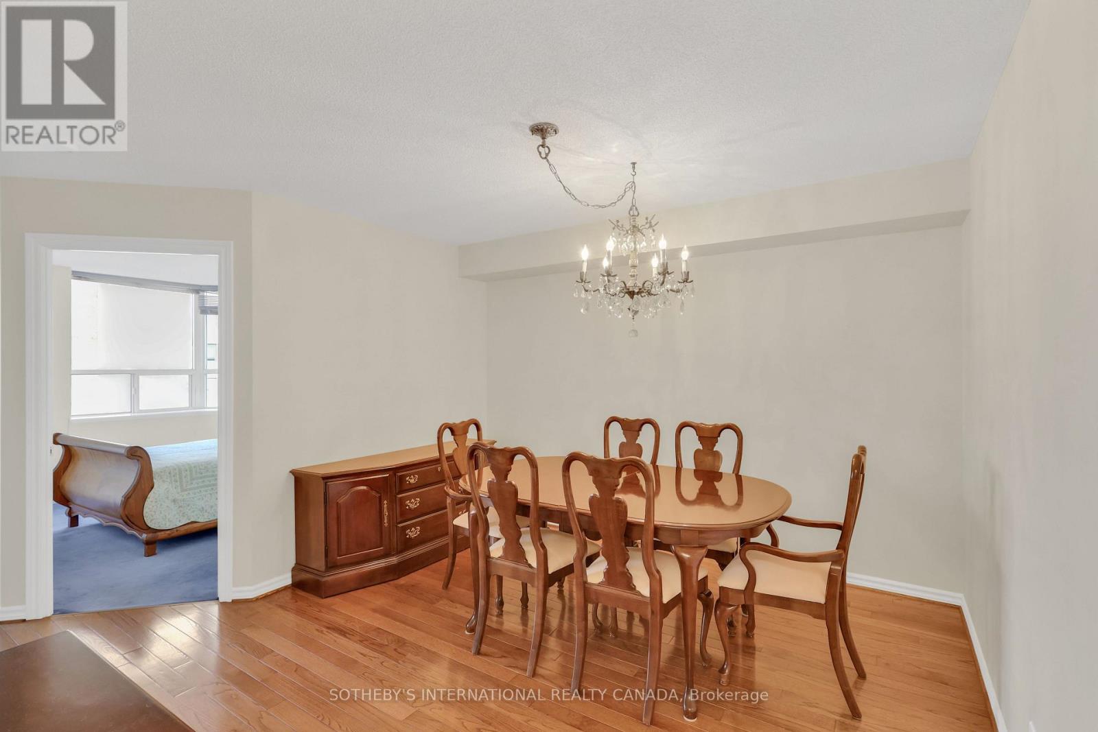 610 - 265 Ridley Boulevard, Toronto, Ontario  M5M 4N8 - Photo 4 - C12418814