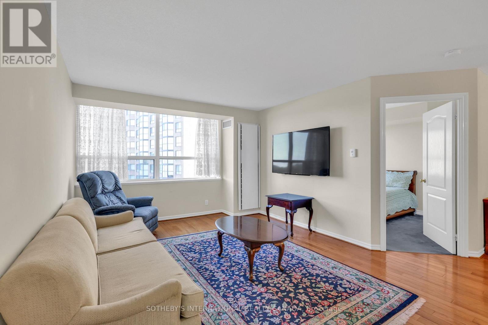610 - 265 Ridley Boulevard, Toronto, Ontario  M5M 4N8 - Photo 9 - C12418814