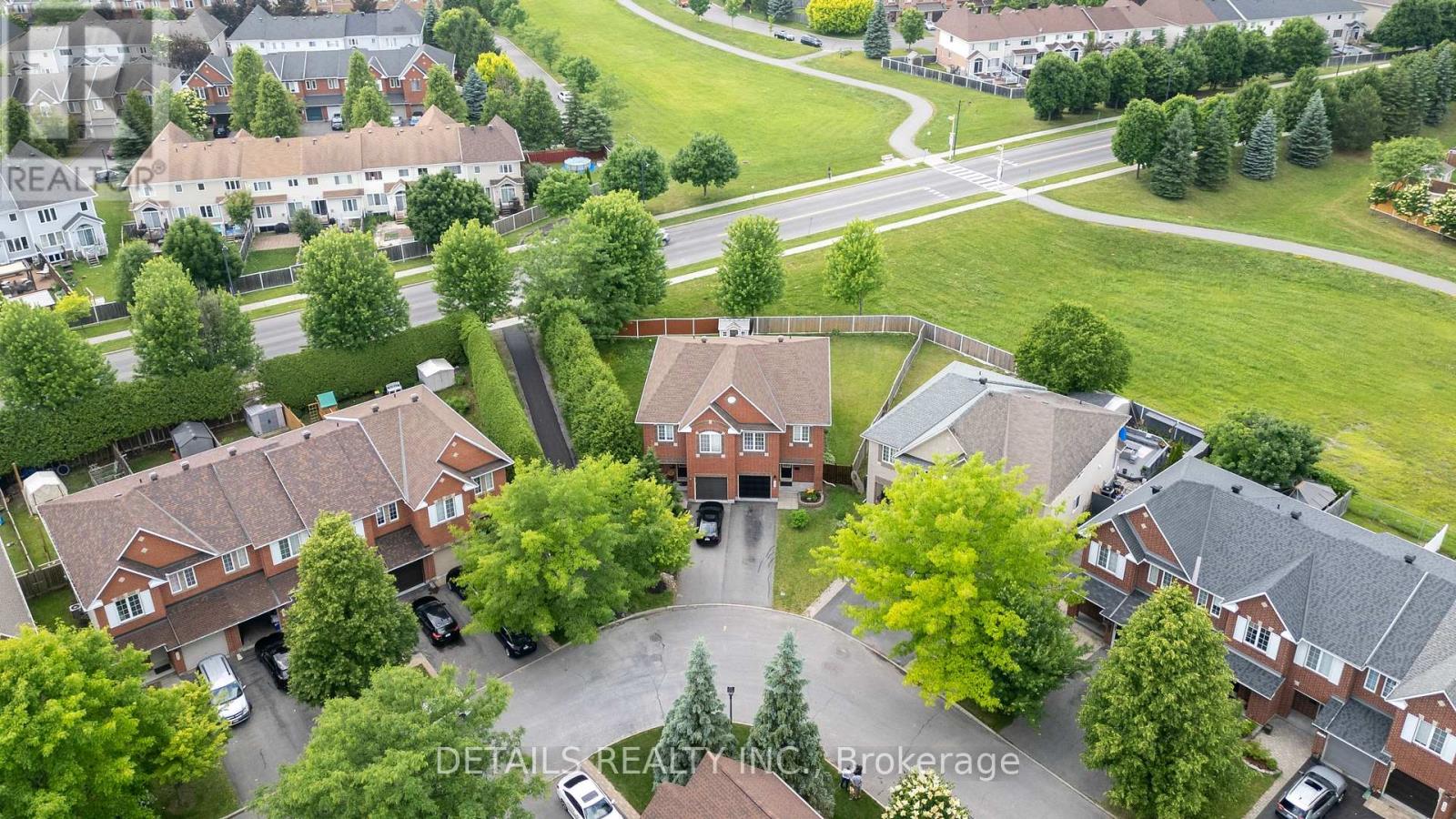 732 Carmella Crescent, Ottawa, Ontario  K4A 4V8 - Photo 4 - X12418912