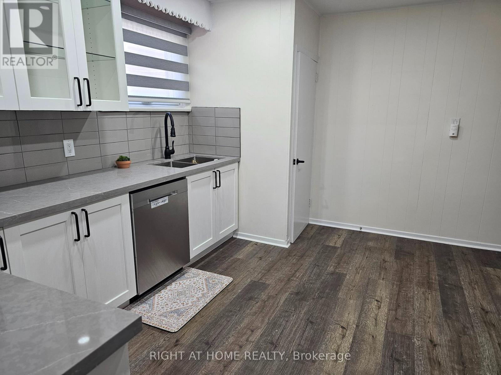 91 Patricia Avenue, Oshawa, Ontario  L1G 5X7 - Photo 4 - E12418725