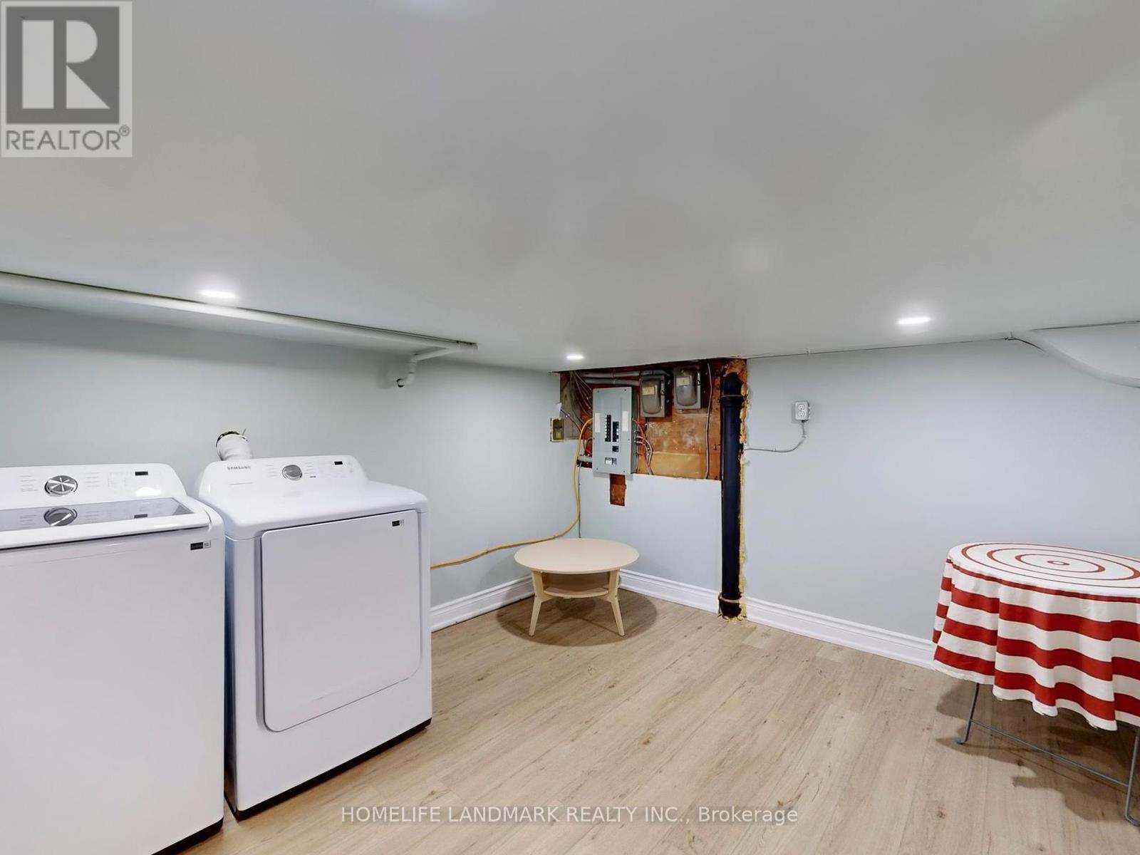 24 Kewbeach Avenue, Toronto (The Beaches), Ontario  M4L 1B7 - Photo 34 - E12418839