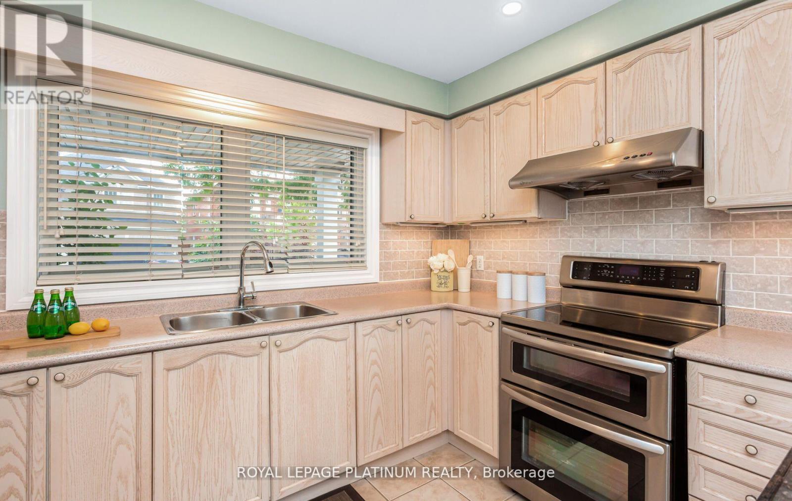 4 Skipperhill Crescent, Toronto, Ontario  M1X 1W2 - Photo 17 - E12418863