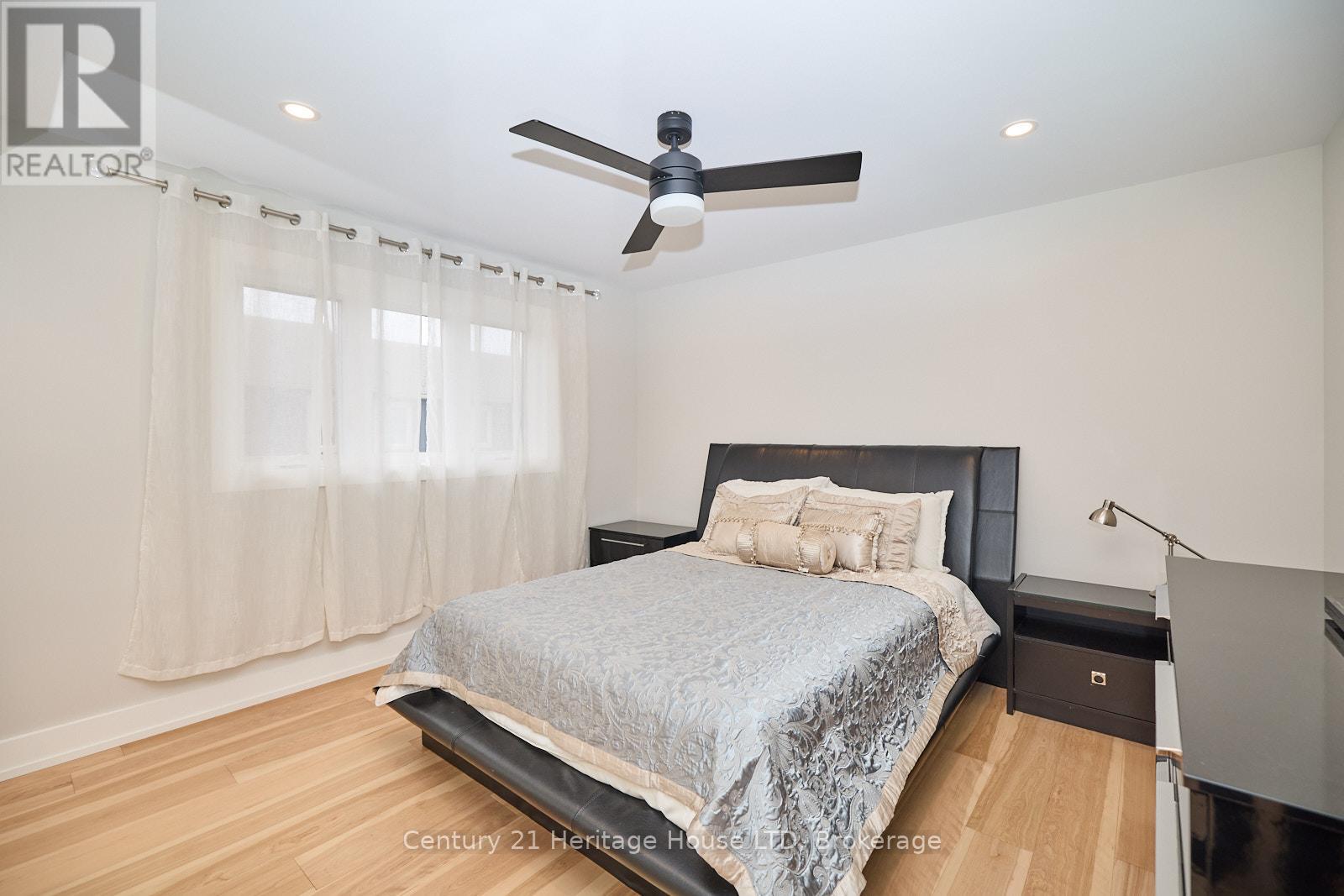 16 Corbin Street, St. Catharines, Ontario  L2P 0E8 - Photo 13 - X12418885