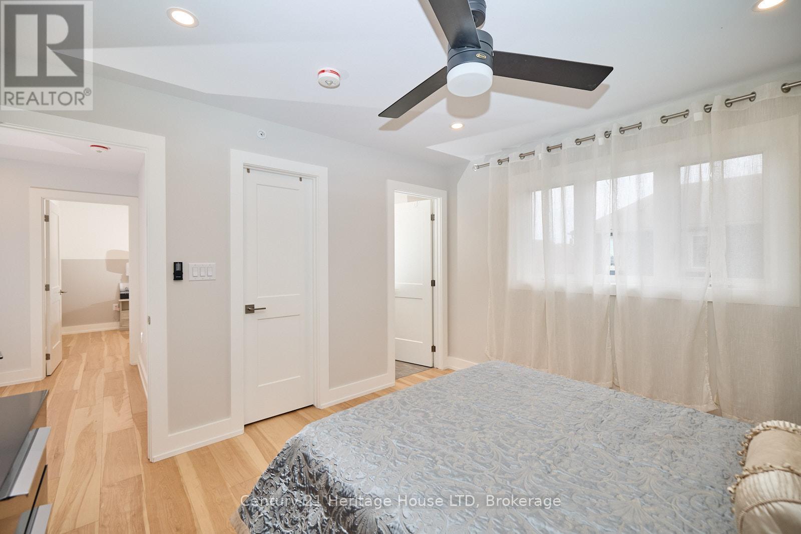 16 Corbin Street, St. Catharines, Ontario  L2P 0E8 - Photo 14 - X12418885