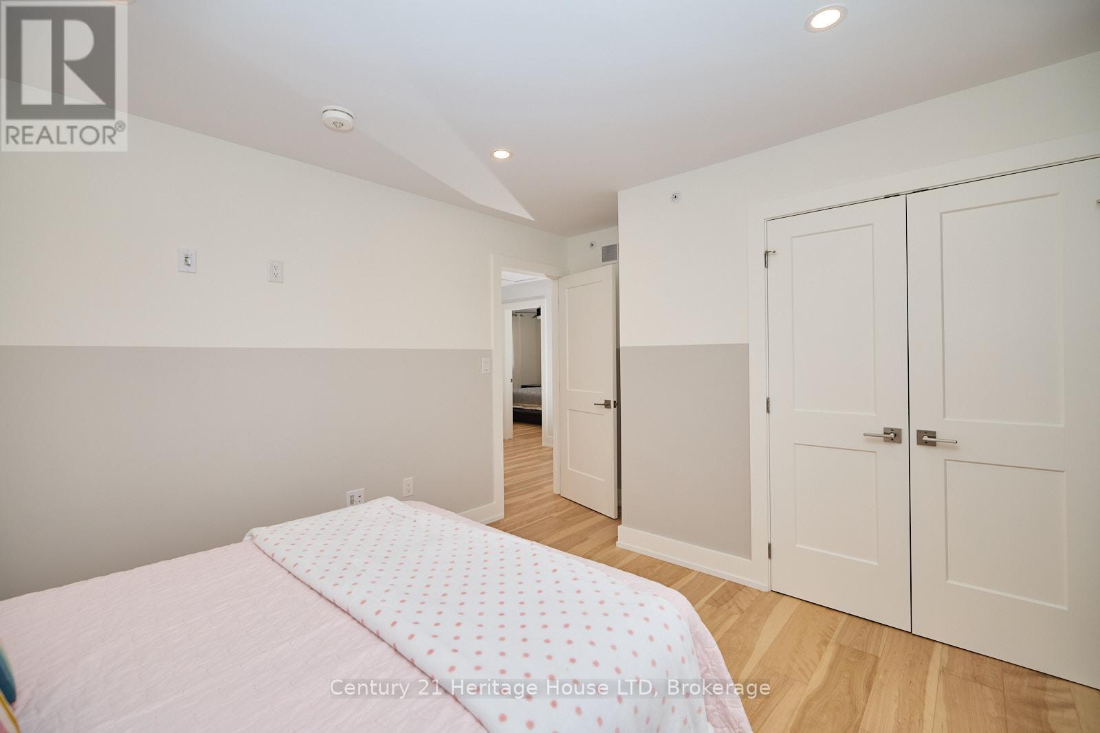 16 Corbin Street, St. Catharines, Ontario  L2P 0E8 - Photo 24 - X12418885