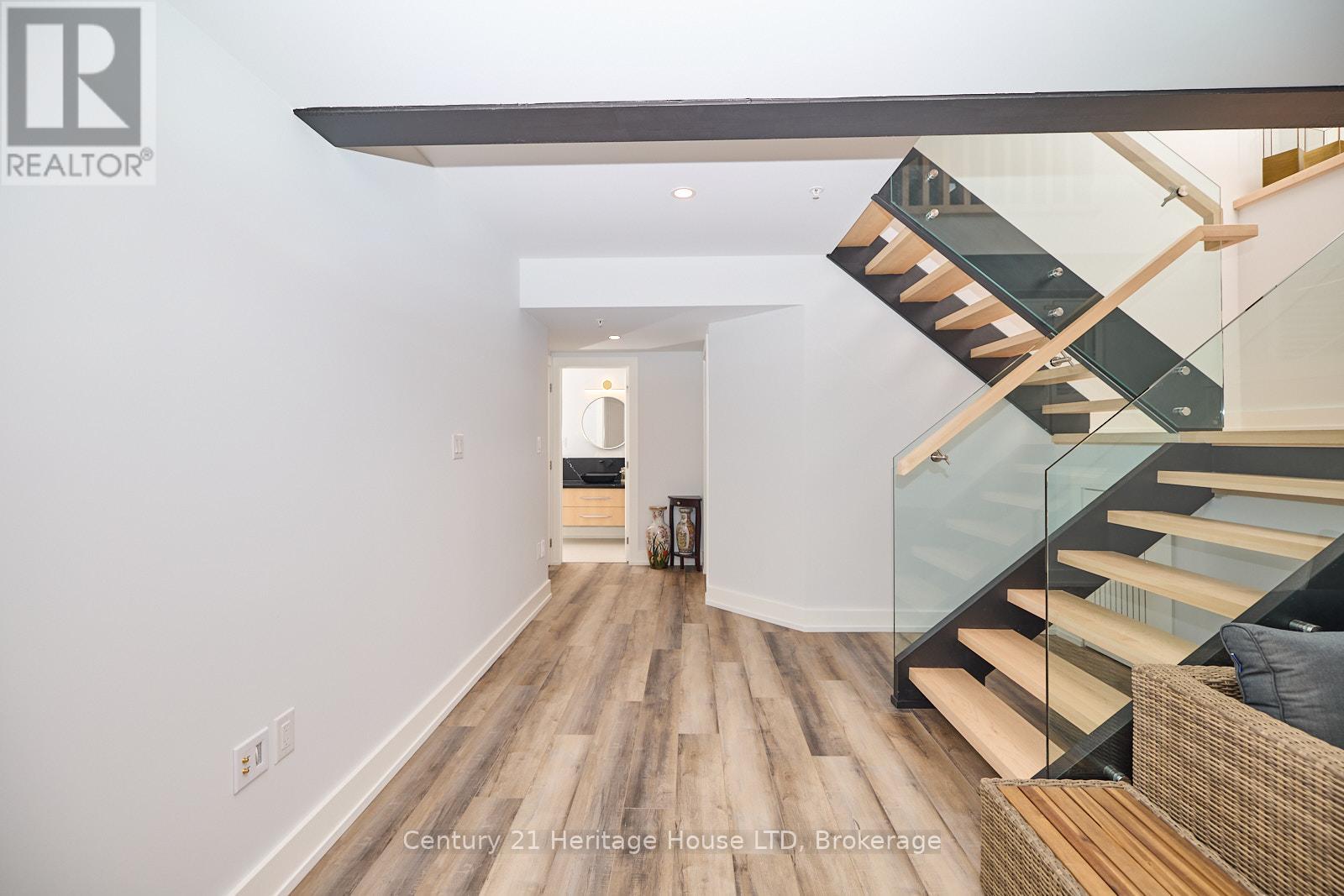 16 Corbin Street, St. Catharines, Ontario  L2P 0E8 - Photo 28 - X12418885