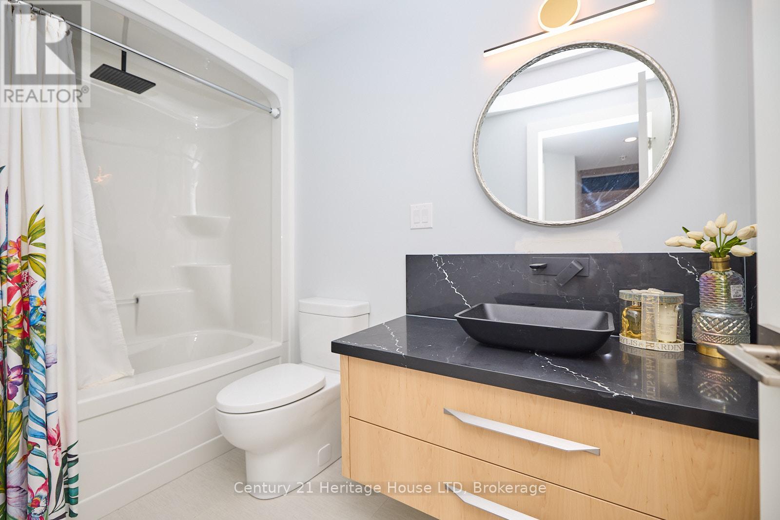 16 Corbin Street, St. Catharines, Ontario  L2P 0E8 - Photo 29 - X12418885