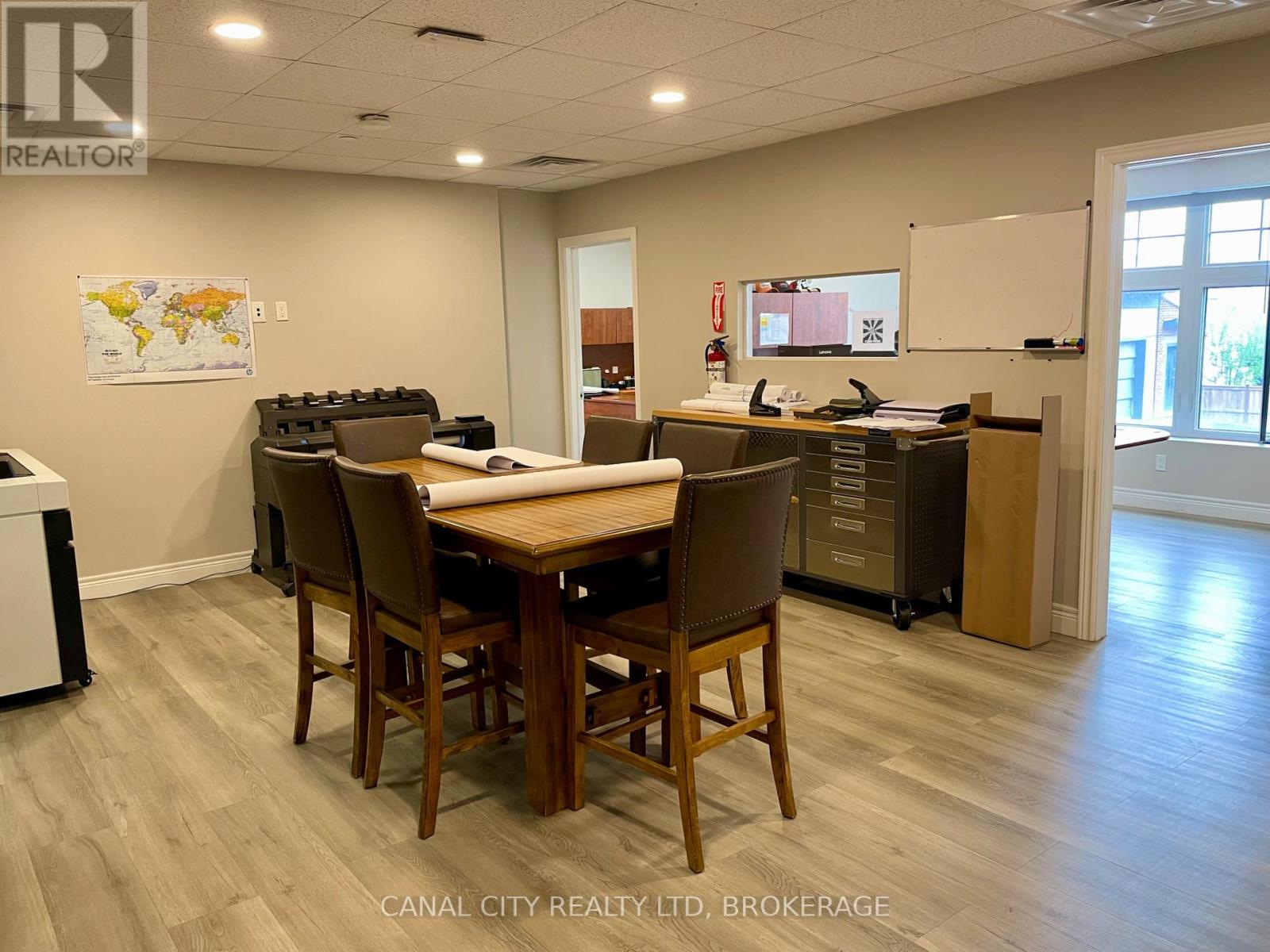 106 - 10 Albert Street E, Thorold, Ontario  L2V 2E9 - Photo 8 - X12340127