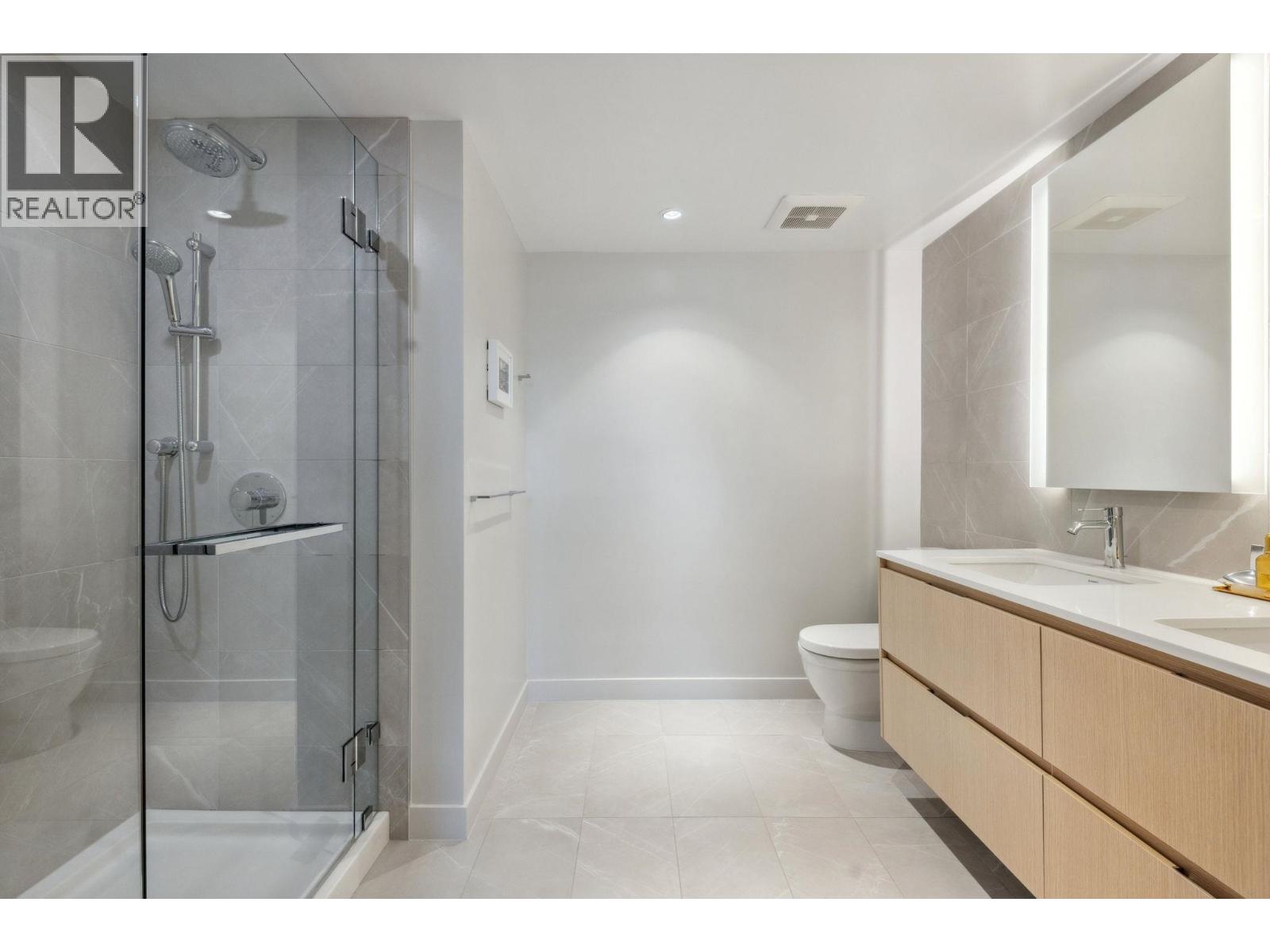 404 1500 Fern Street, North Vancouver, British Columbia  V7J 0E6 - Photo 12 - R3050414