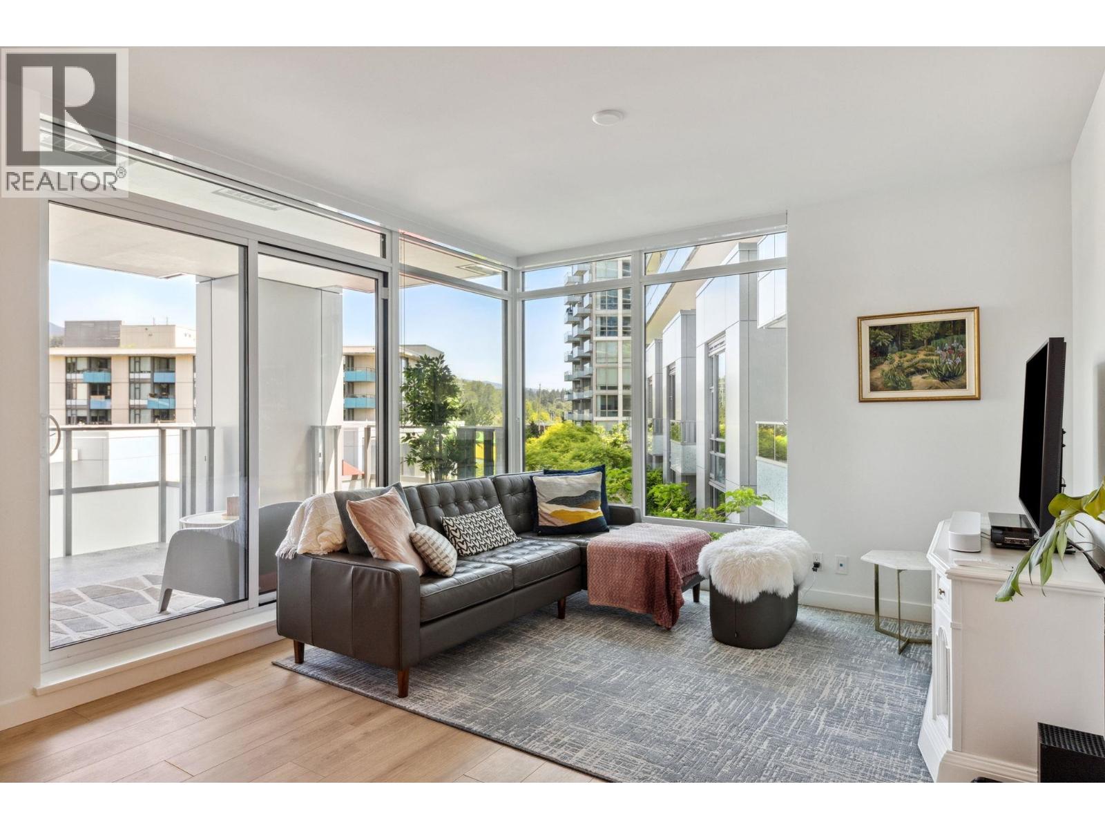 404 1500 Fern Street, North Vancouver, British Columbia  V7J 0E6 - Photo 3 - R3050414