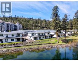 1979 Country Club Drive Unit# 9, kelowna, British Columbia