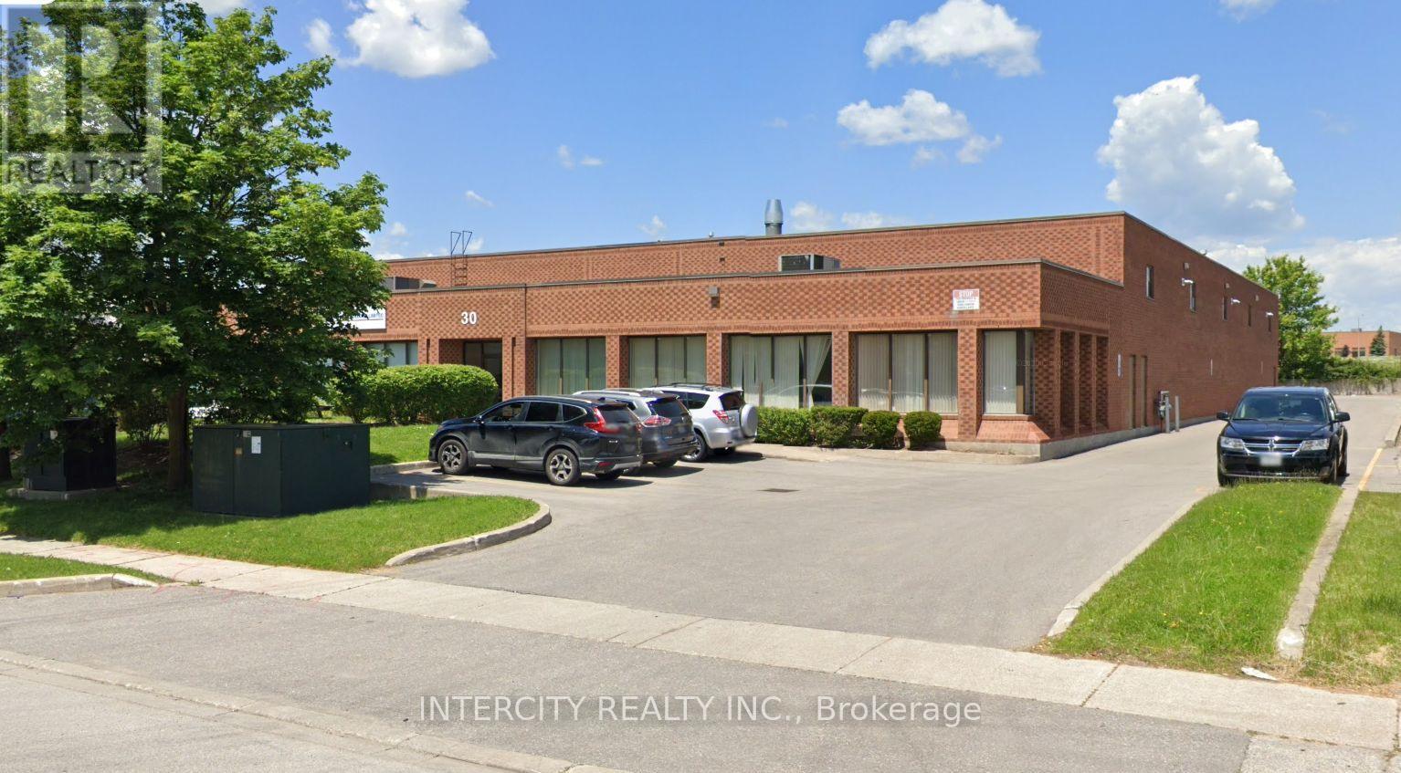 2 - 30 Ritin Lane, Vaughan, Ontario  L4K 4C5 - Photo 1 - N12418740