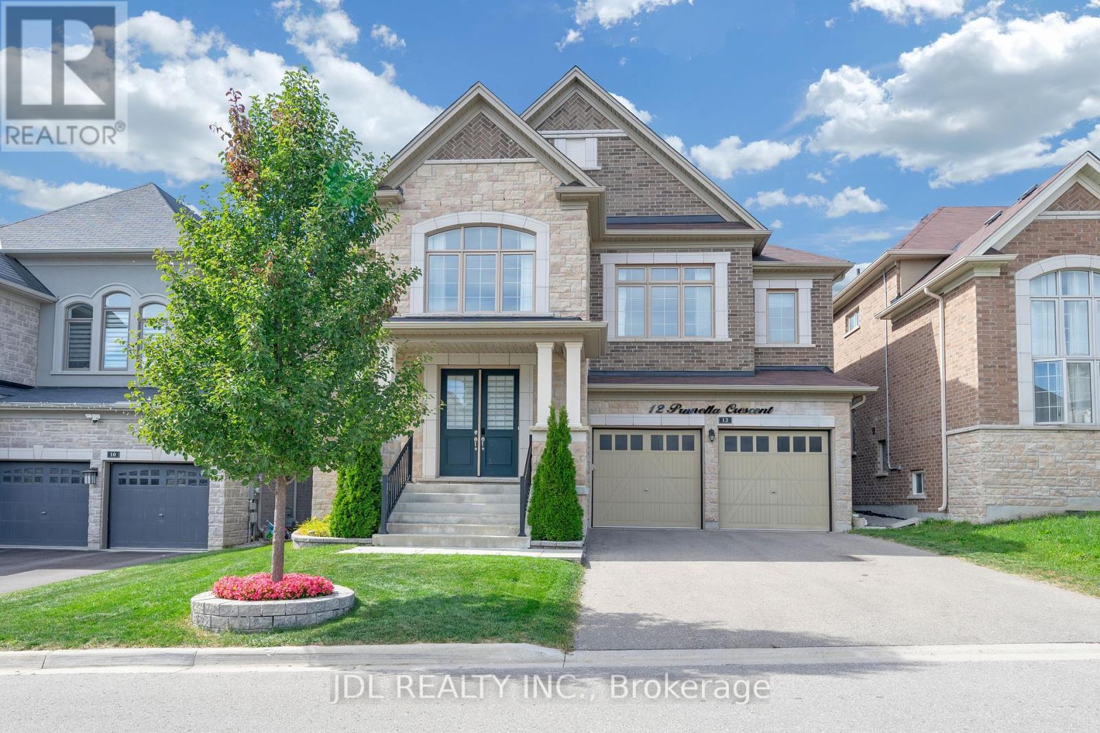 12 Prunella Crescent, East Gwillimbury, Ontario  L9N 0S7 - Photo 1 - N12418800