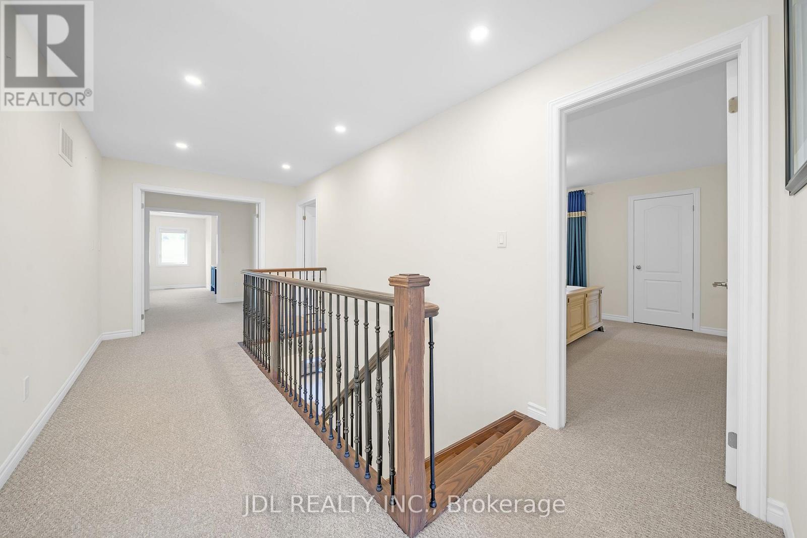 12 Prunella Crescent, East Gwillimbury, Ontario  L9N 0S7 - Photo 20 - N12418800
