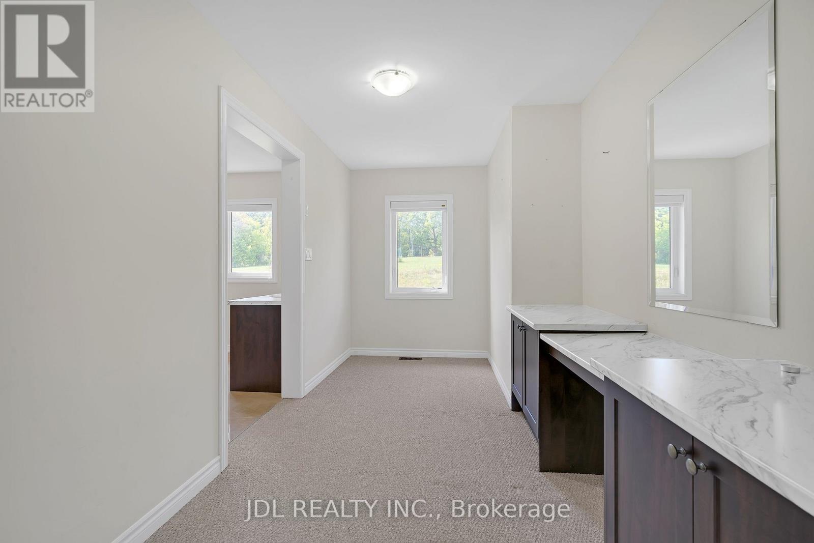12 Prunella Crescent, East Gwillimbury, Ontario  L9N 0S7 - Photo 25 - N12418800