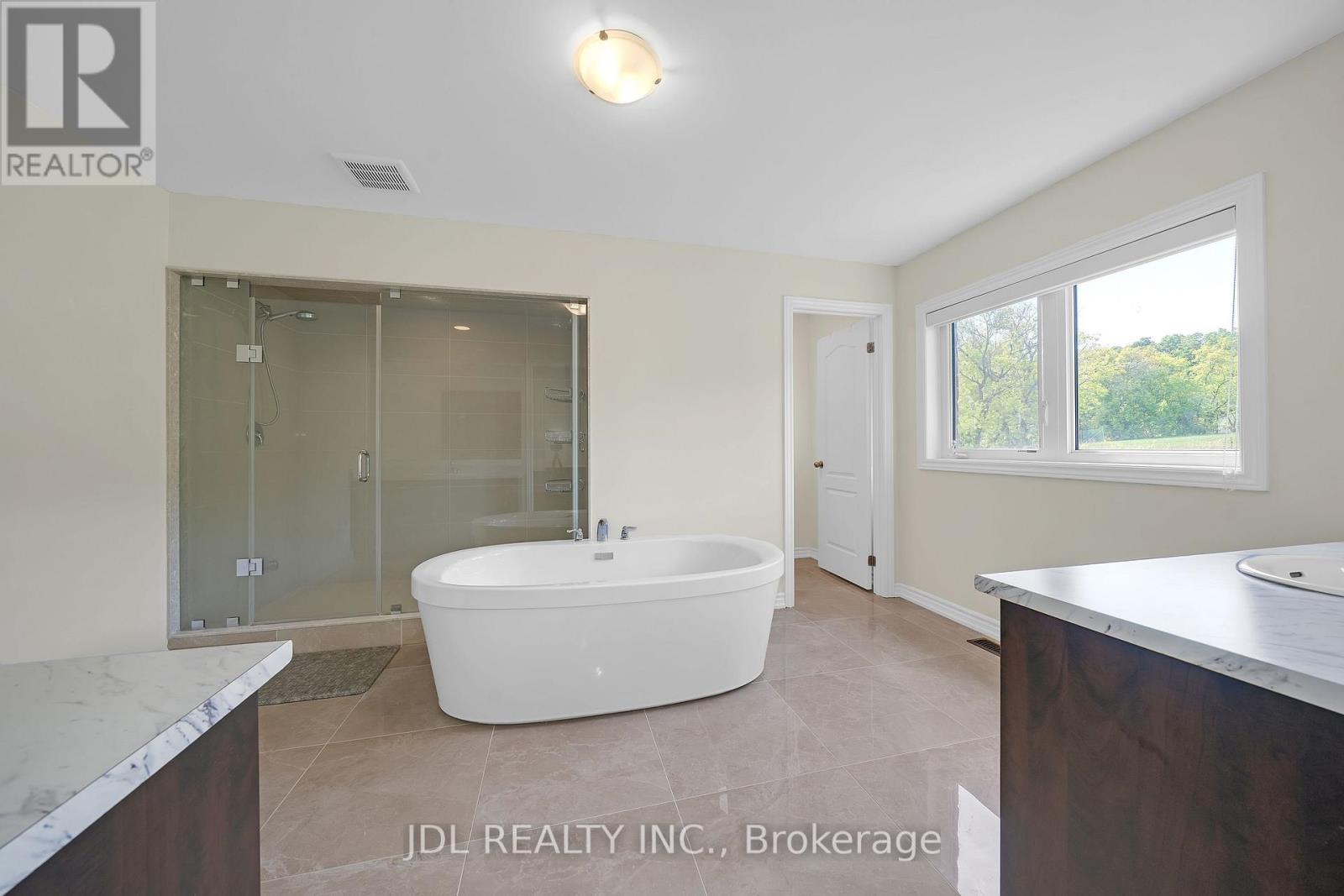 12 Prunella Crescent, East Gwillimbury, Ontario  L9N 0S7 - Photo 26 - N12418800