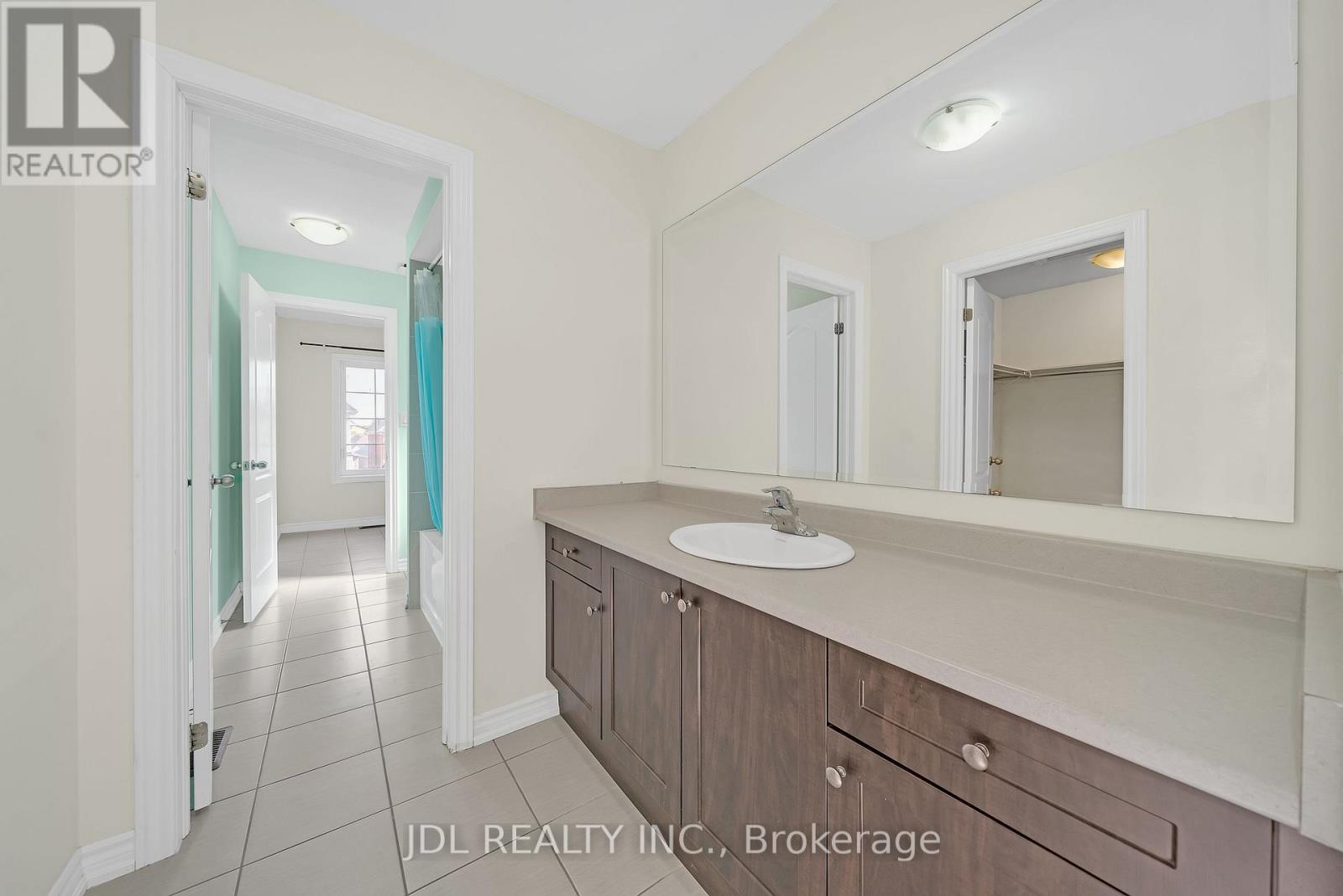 12 Prunella Crescent, East Gwillimbury, Ontario  L9N 0S7 - Photo 31 - N12418800
