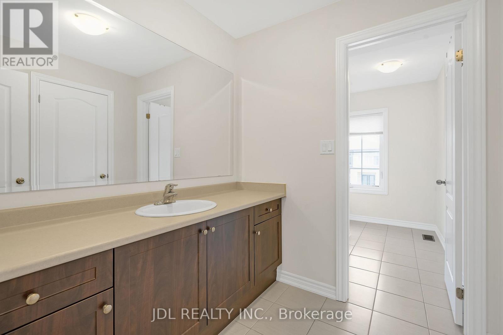 12 Prunella Crescent, East Gwillimbury, Ontario  L9N 0S7 - Photo 40 - N12418800