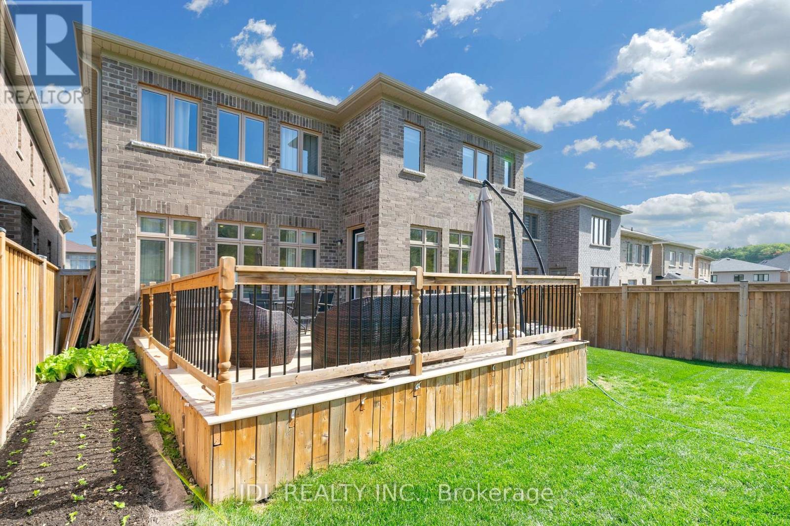 12 Prunella Crescent, East Gwillimbury, Ontario  L9N 0S7 - Photo 47 - N12418800