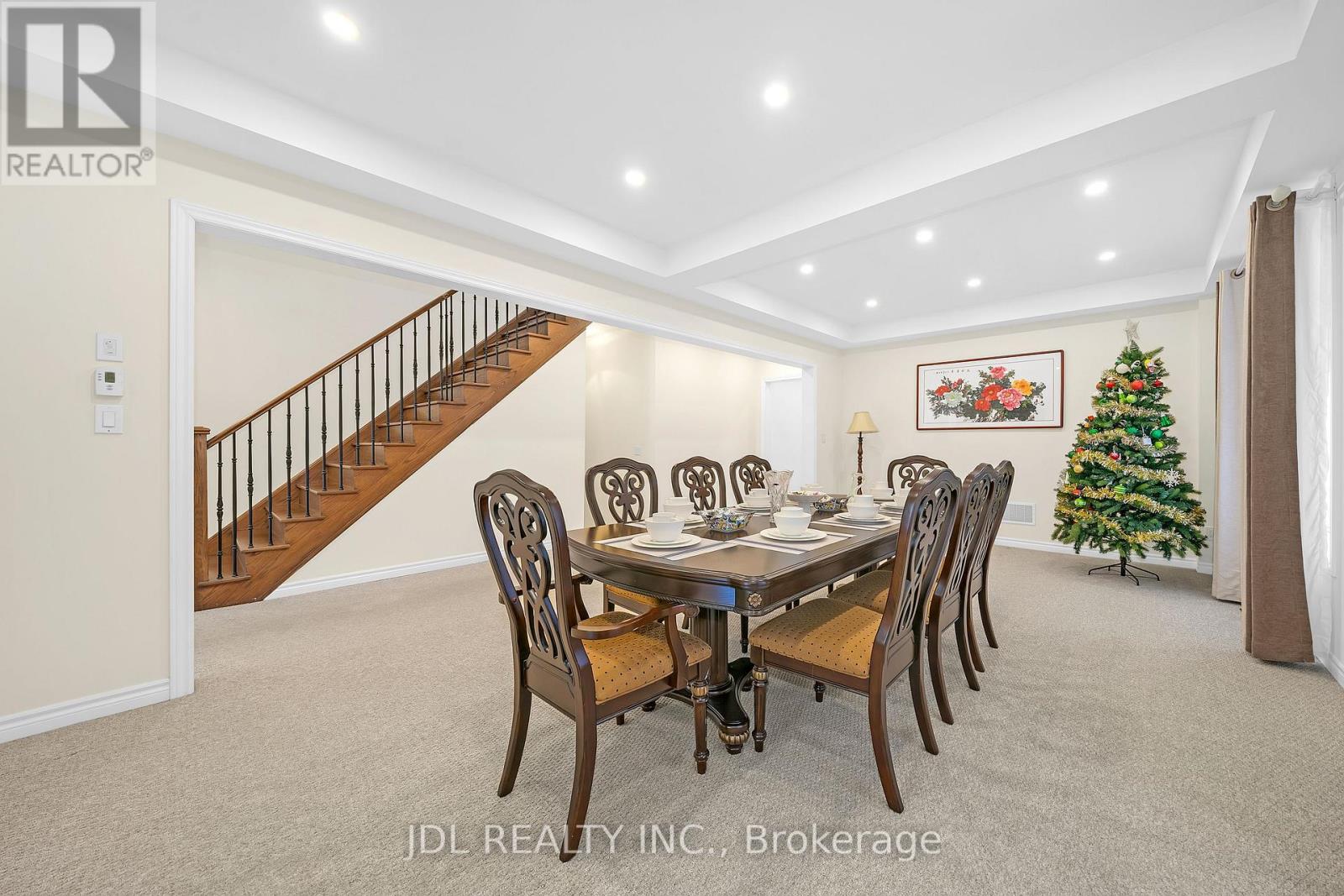 12 Prunella Crescent, East Gwillimbury, Ontario  L9N 0S7 - Photo 7 - N12418800