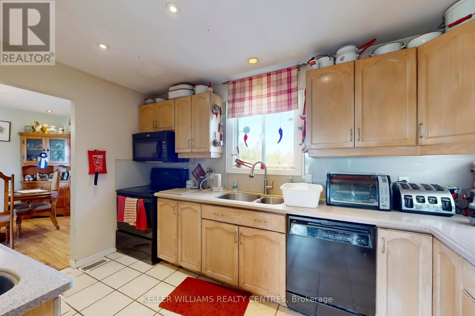 6268 Frog Street, Georgina, Ontario  L0E 1N0 - Photo 15 - N12418802
