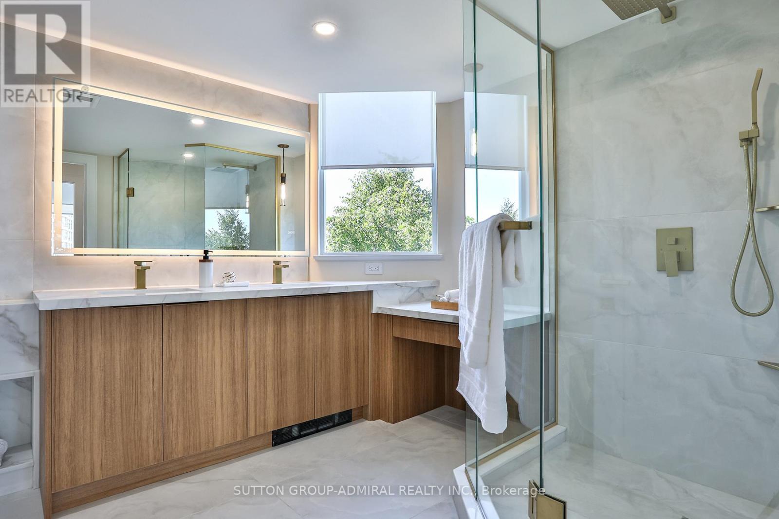 610 - 7250 Yonge Street, Vaughan, Ontario  L4J 7X1 - Photo 19 - N12418817