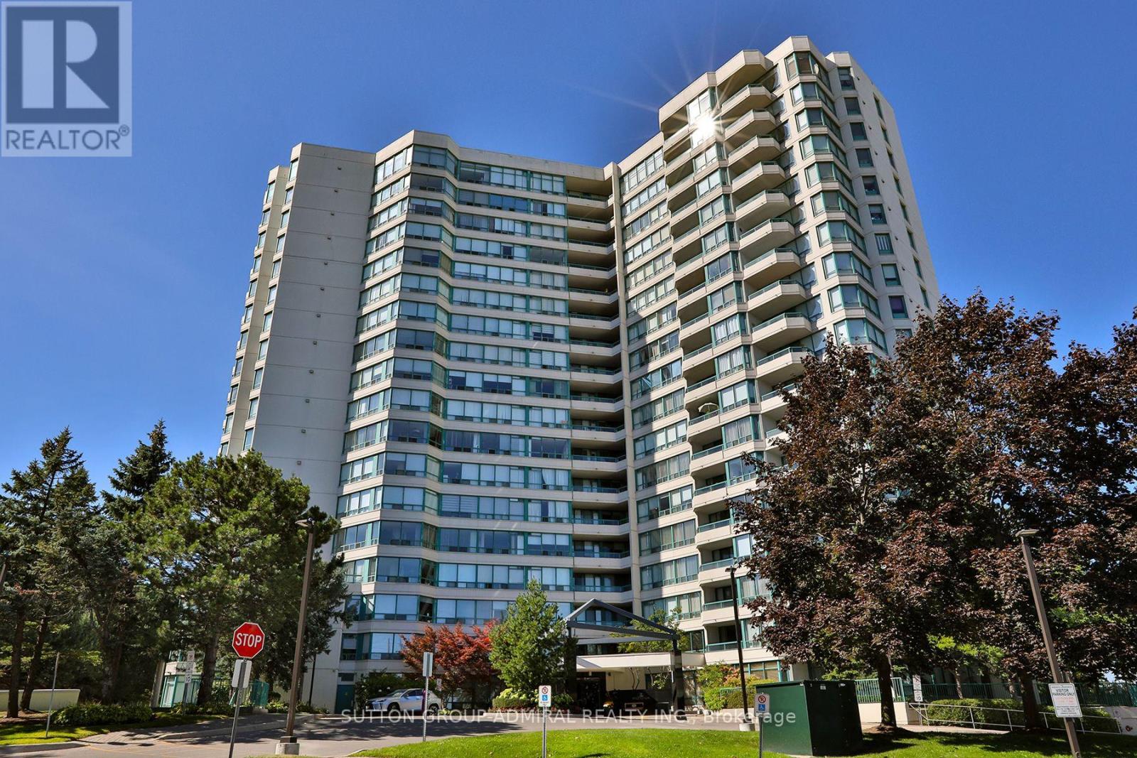 610 - 7250 Yonge Street, Vaughan, Ontario  L4J 7X1 - Photo 2 - N12418817