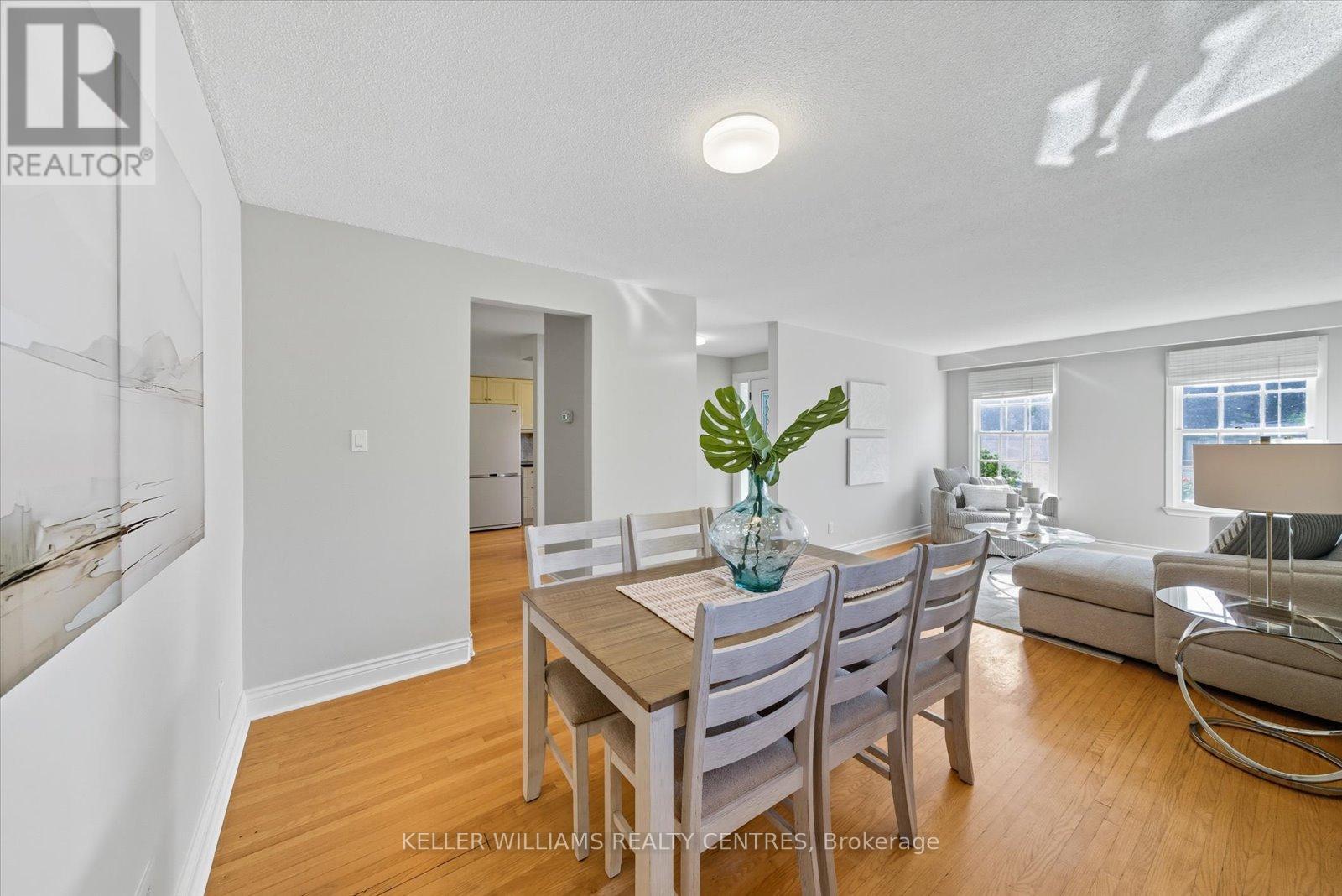 655 Park Court, Newmarket, Ontario  L3Y 3N5 - Photo 12 - N12418864