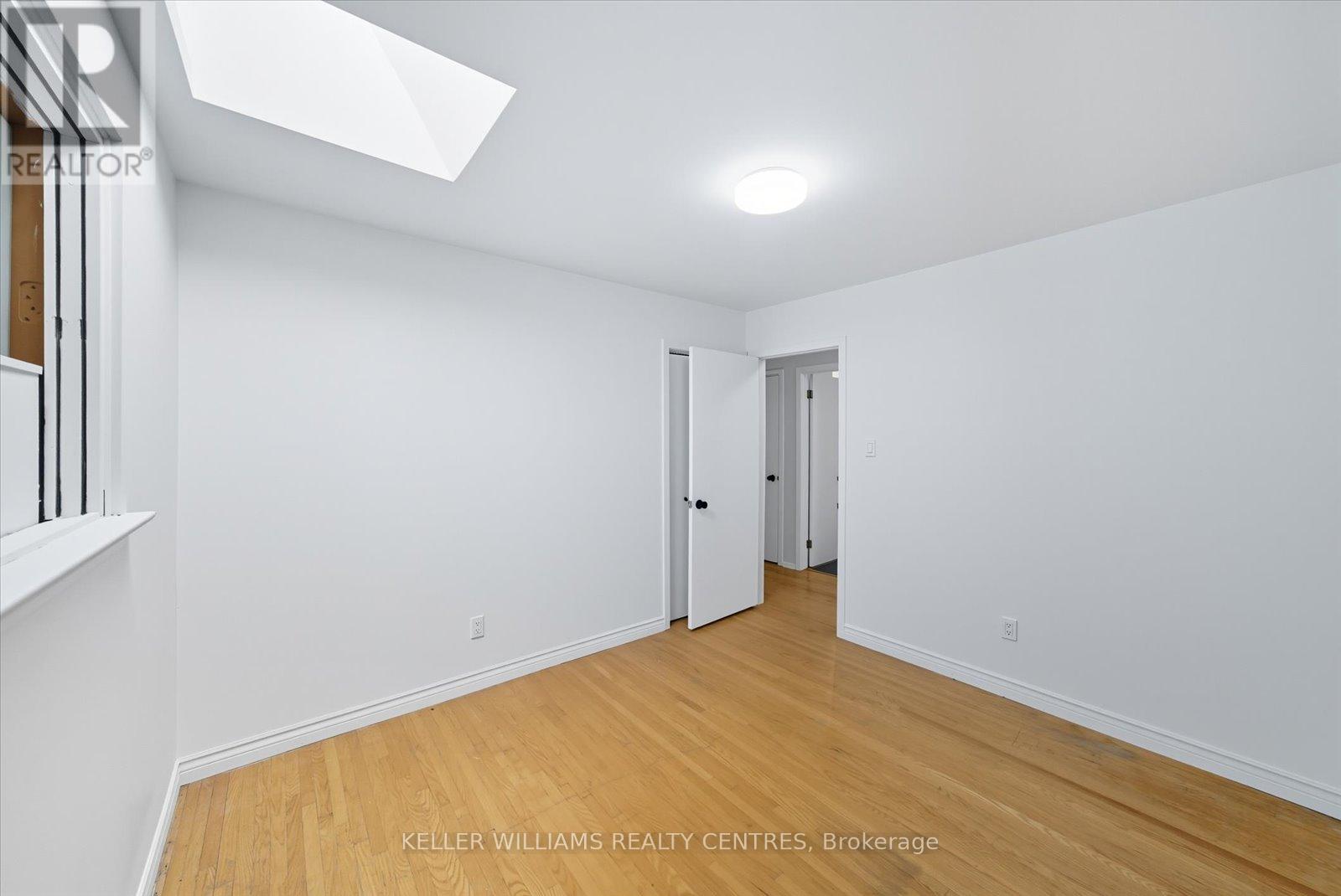 655 Park Court, Newmarket, Ontario  L3Y 3N5 - Photo 24 - N12418864
