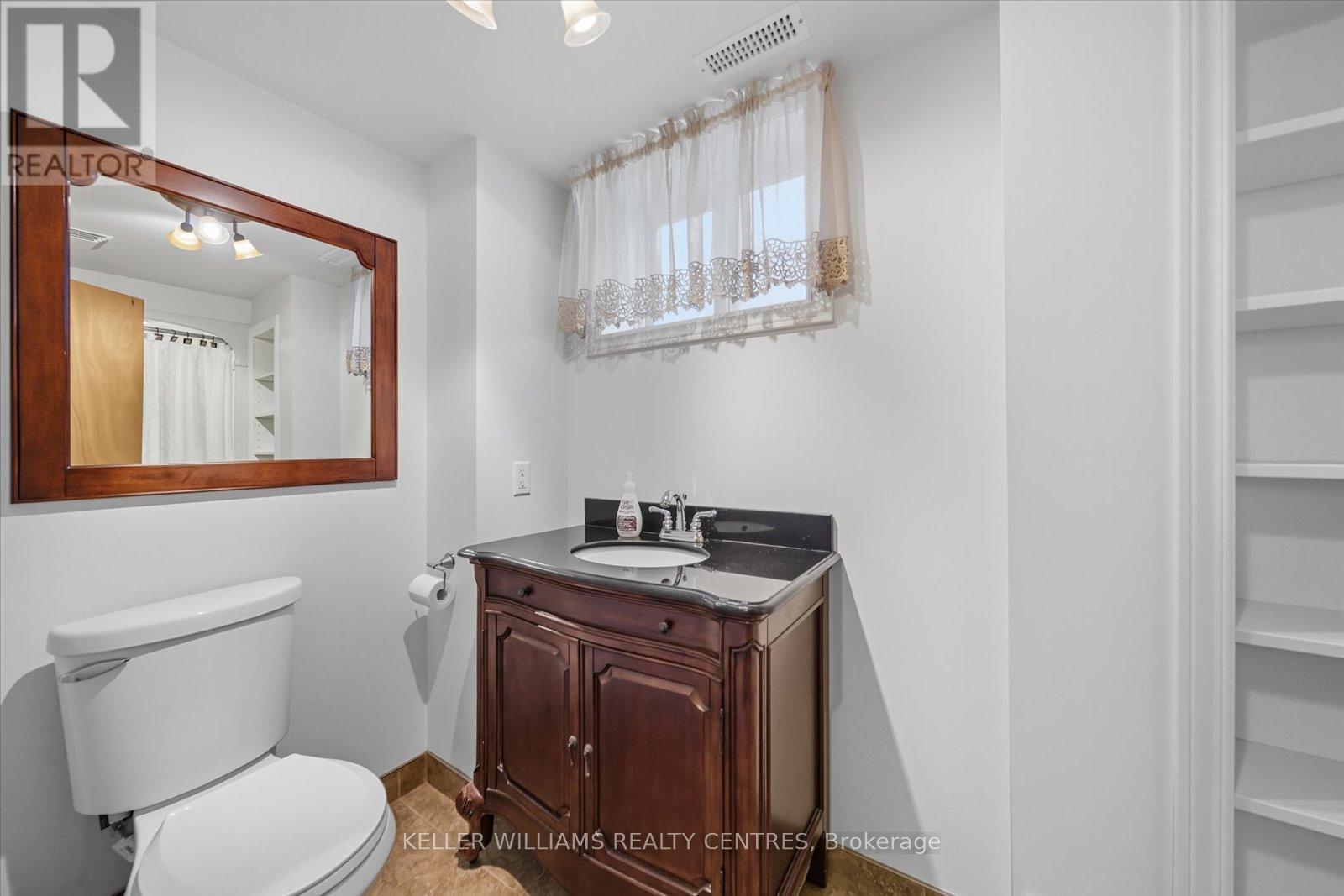 655 Park Court, Newmarket, Ontario  L3Y 3N5 - Photo 34 - N12418864
