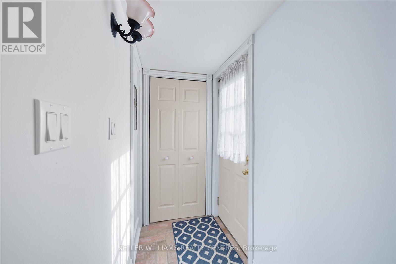 655 Park Court, Newmarket, Ontario  L3Y 3N5 - Photo 38 - N12418864